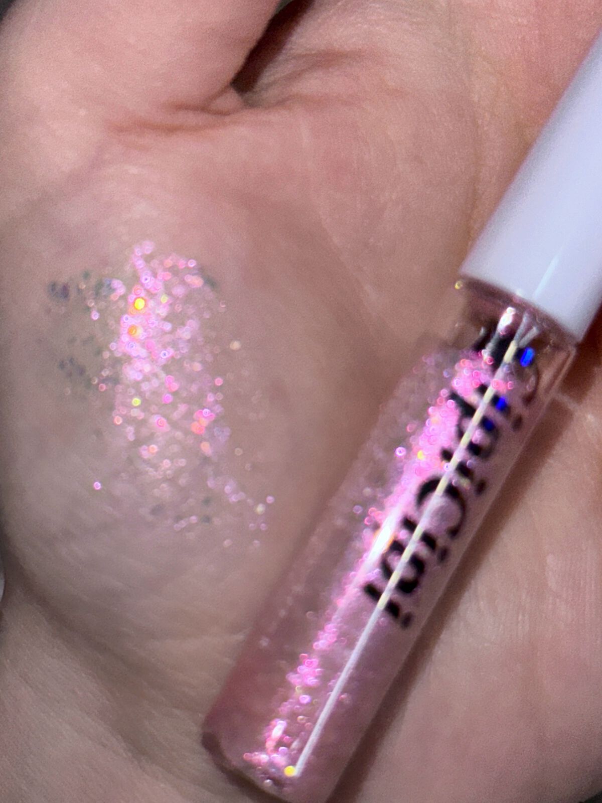 グリッター イルミネーションライナー R/CipiCipi/リキッドアイライナーを使ったクチコミ(5枚目)