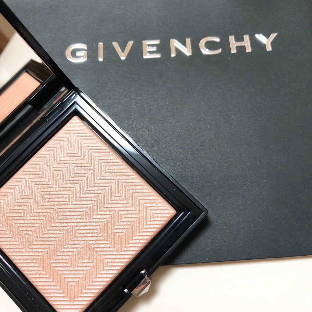 タン・クチュール・シマー・パウダー No.01 シマー・ピンク/GIVENCHY/プレストパウダーを使ったクチコミ（1枚目）