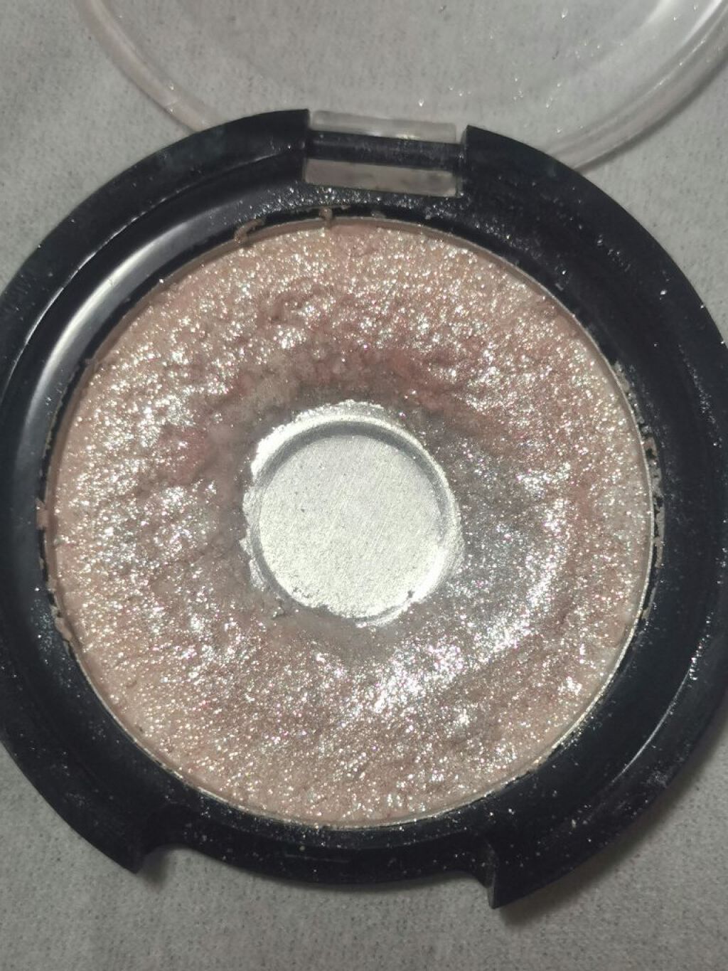 UR GLAM バウンシーハイライター/U R GLAM/パウダーハイライトを使ったクチコミ(2枚目)