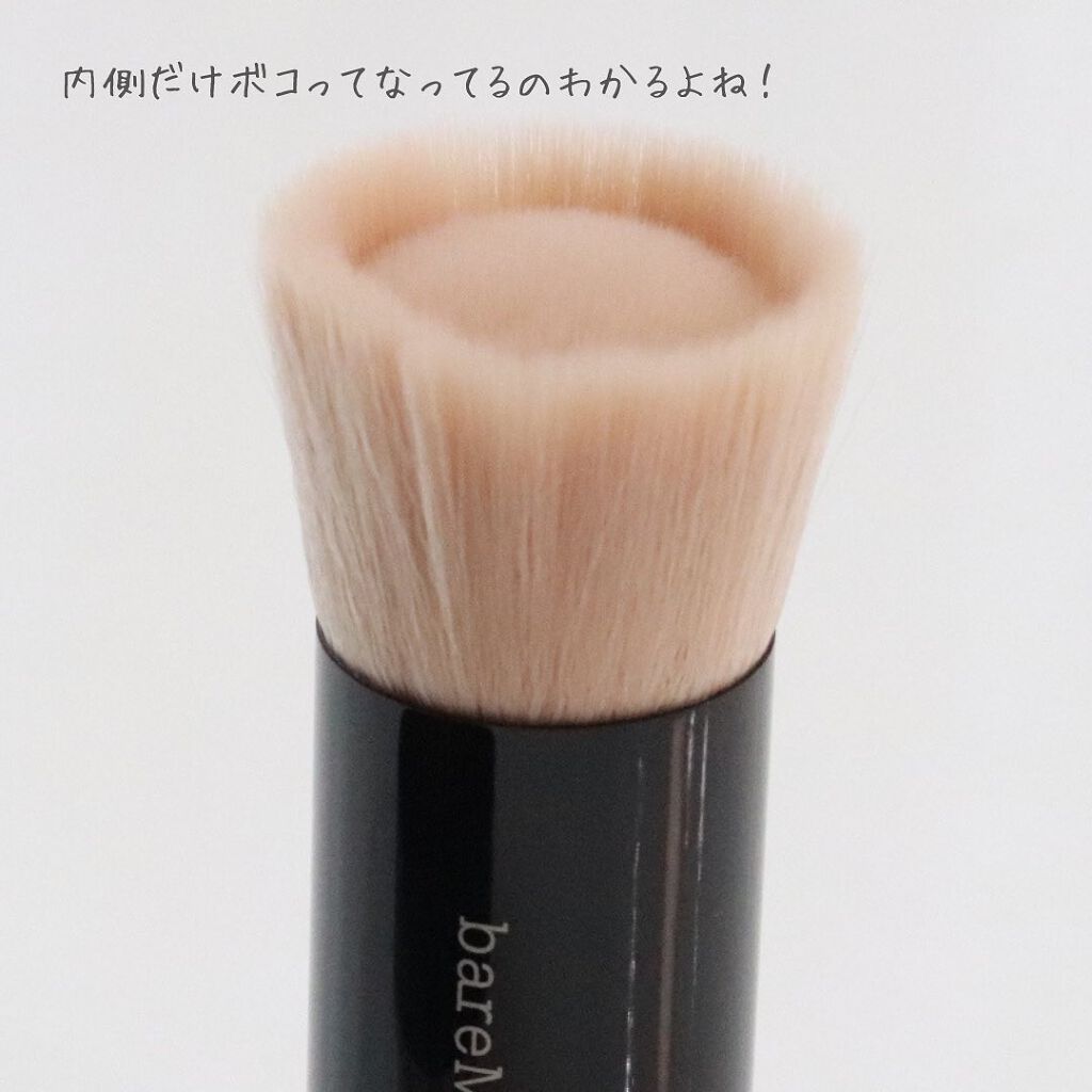 ビューティフル フィニッシュ ブラシ/bareMinerals/メイクブラシを使ったクチコミ（3枚目）