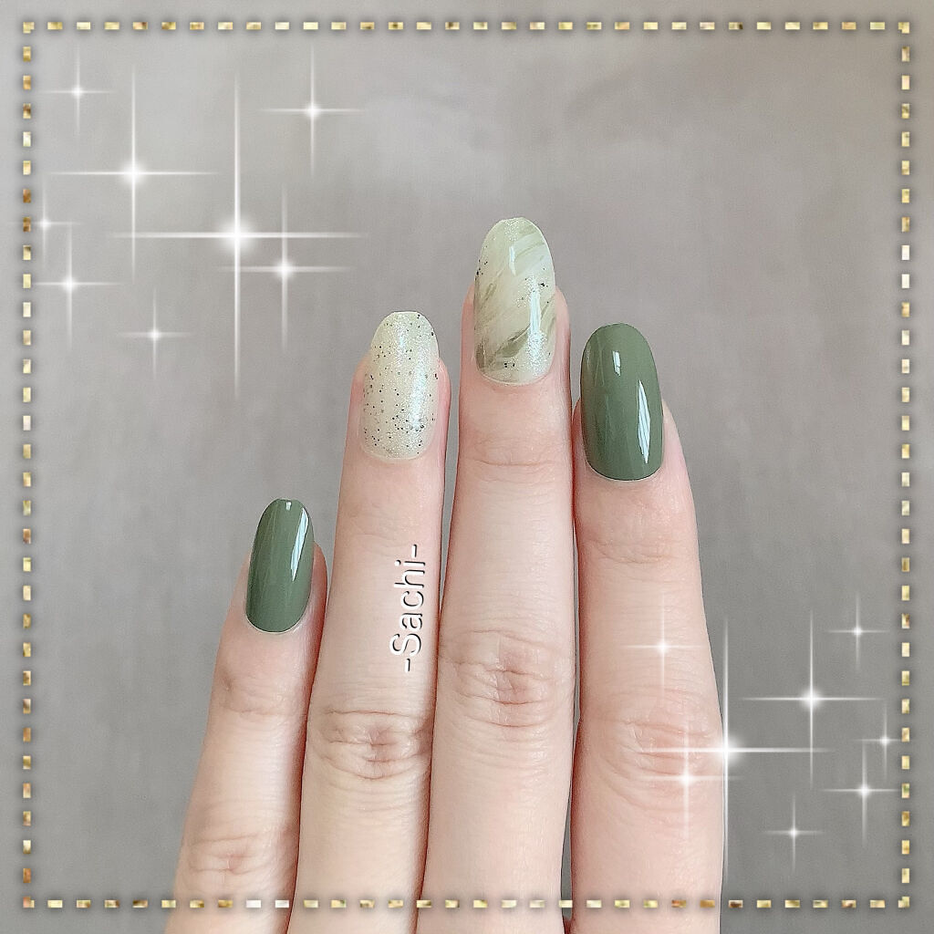 ネイルホリック Jungle Glitter GD033/ネイルホリック/マニキュアを使ったクチコミ（2枚目）