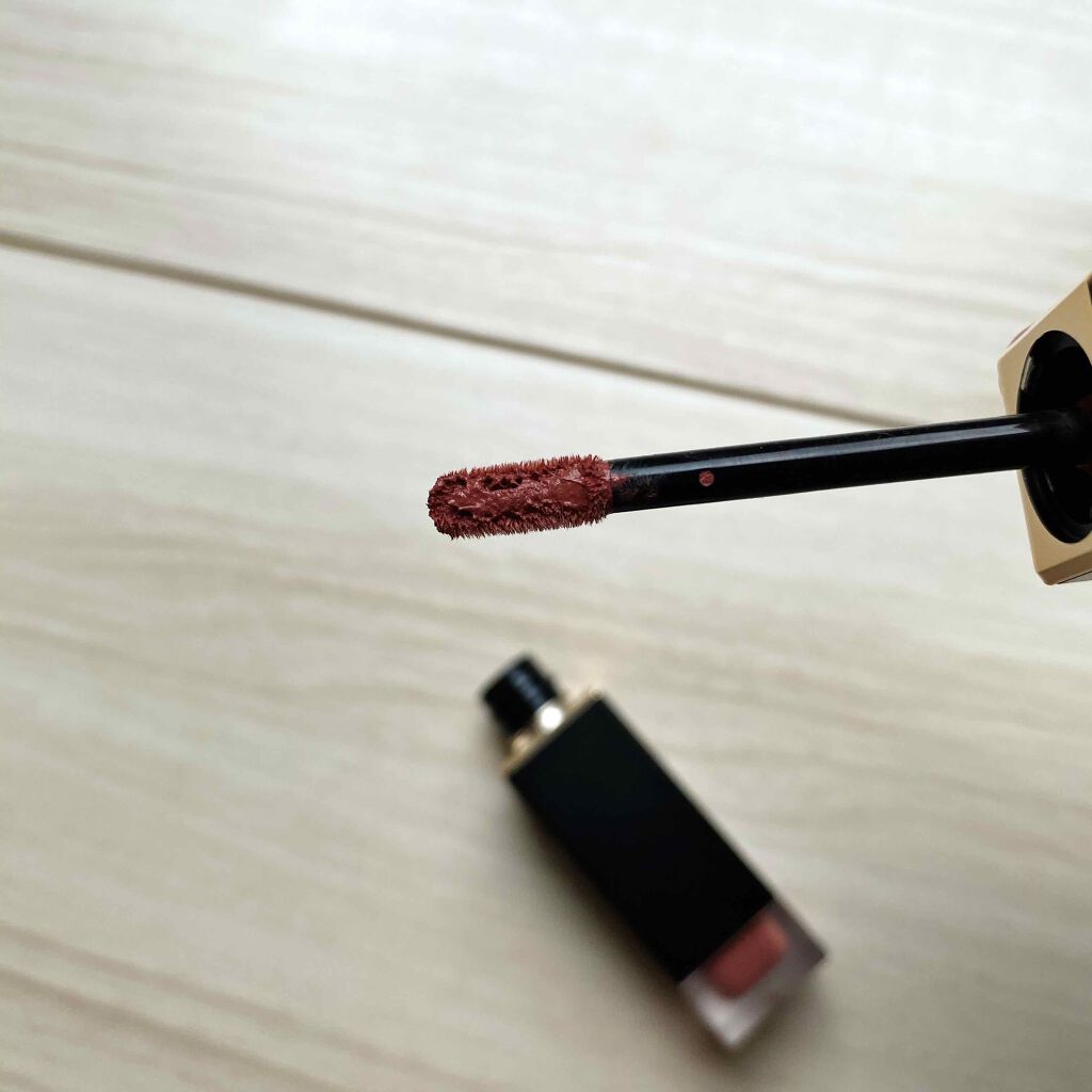 コンフォート リップ フルイド フォグ 102 繍花 -SHUUKA [EC限定発売]/SUQQU/口紅を使ったクチコミ（3枚目）