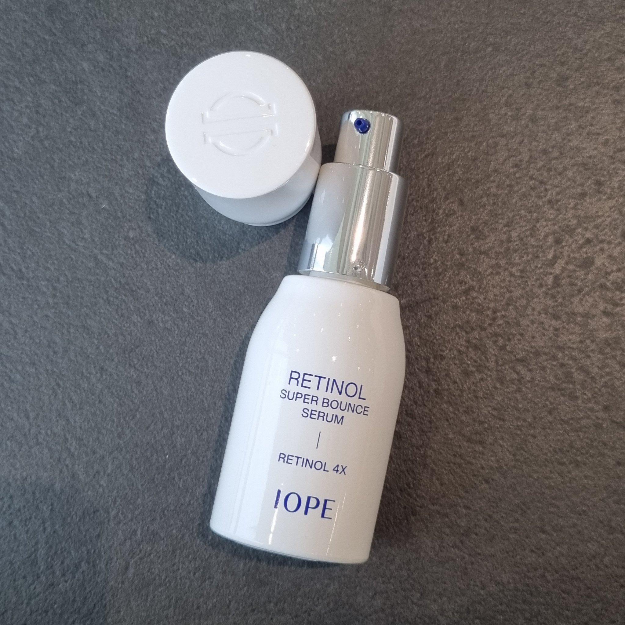 朝も使える入門者向けレチノール✨️

🤍IOPE レチノール スーパーバウンス セラム🤍

こちらはレチノールを初めて使う方におすすめの
デイリーに使いやすいレチノールセラム✨️

なんと朝も使っていいの！🥹
日焼け止めは必須だけど
