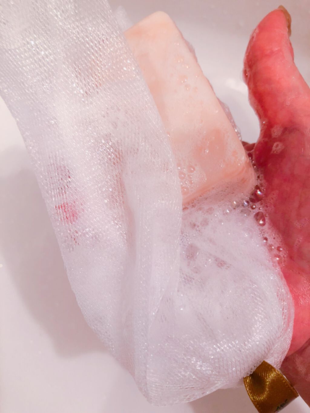 薔薇はちみつ石鹸/麗凍化粧品/洗顔石鹸を使ったクチコミ(3枚目)