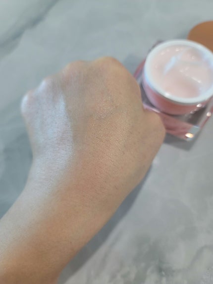 WRバウンスコアクリーム/KAHI/フェイスクリームを使ったクチコミ(4枚目)