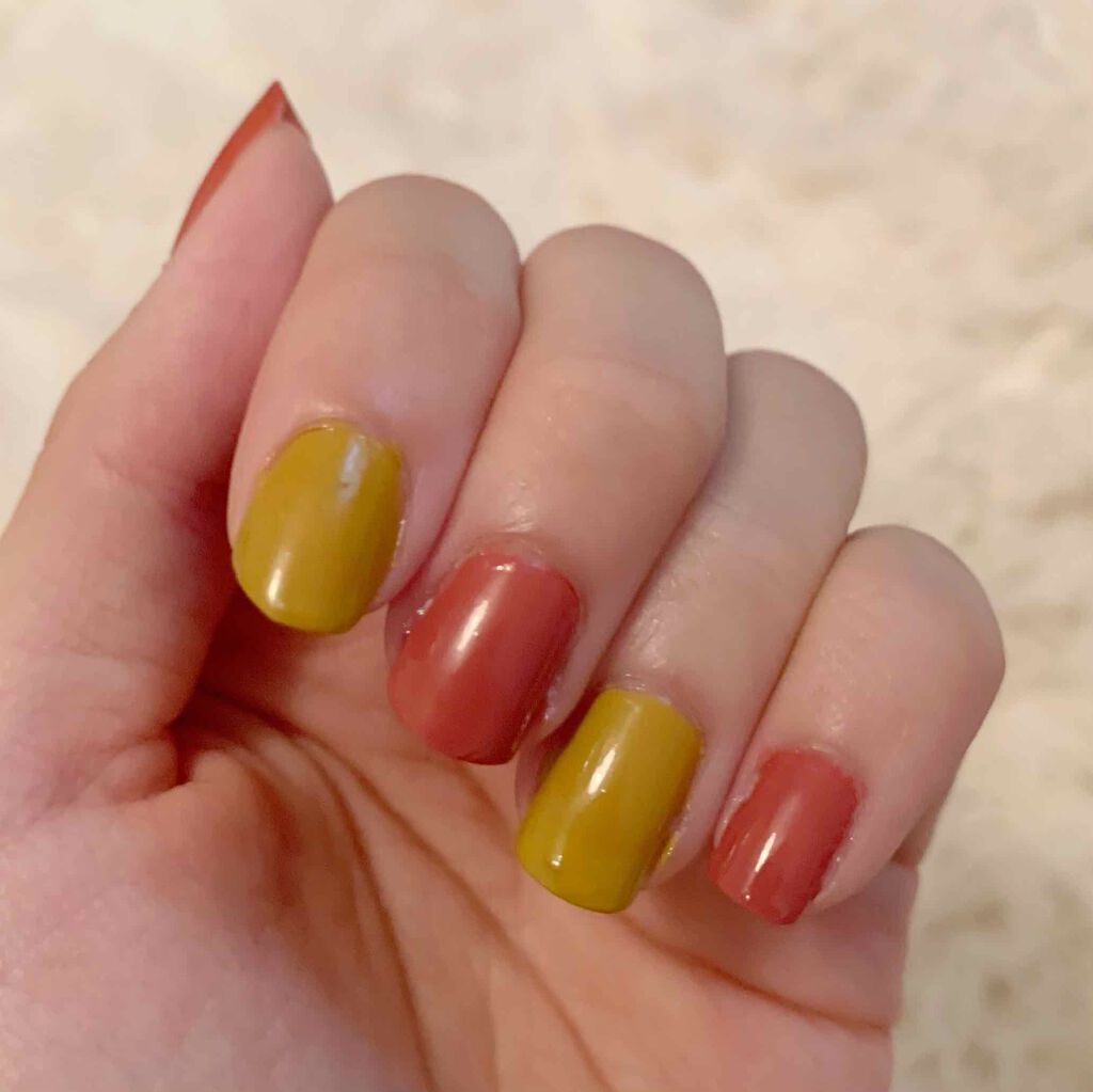 カラフルネイルズ/キャンメイク/マニキュアを使ったクチコミ（2枚目）