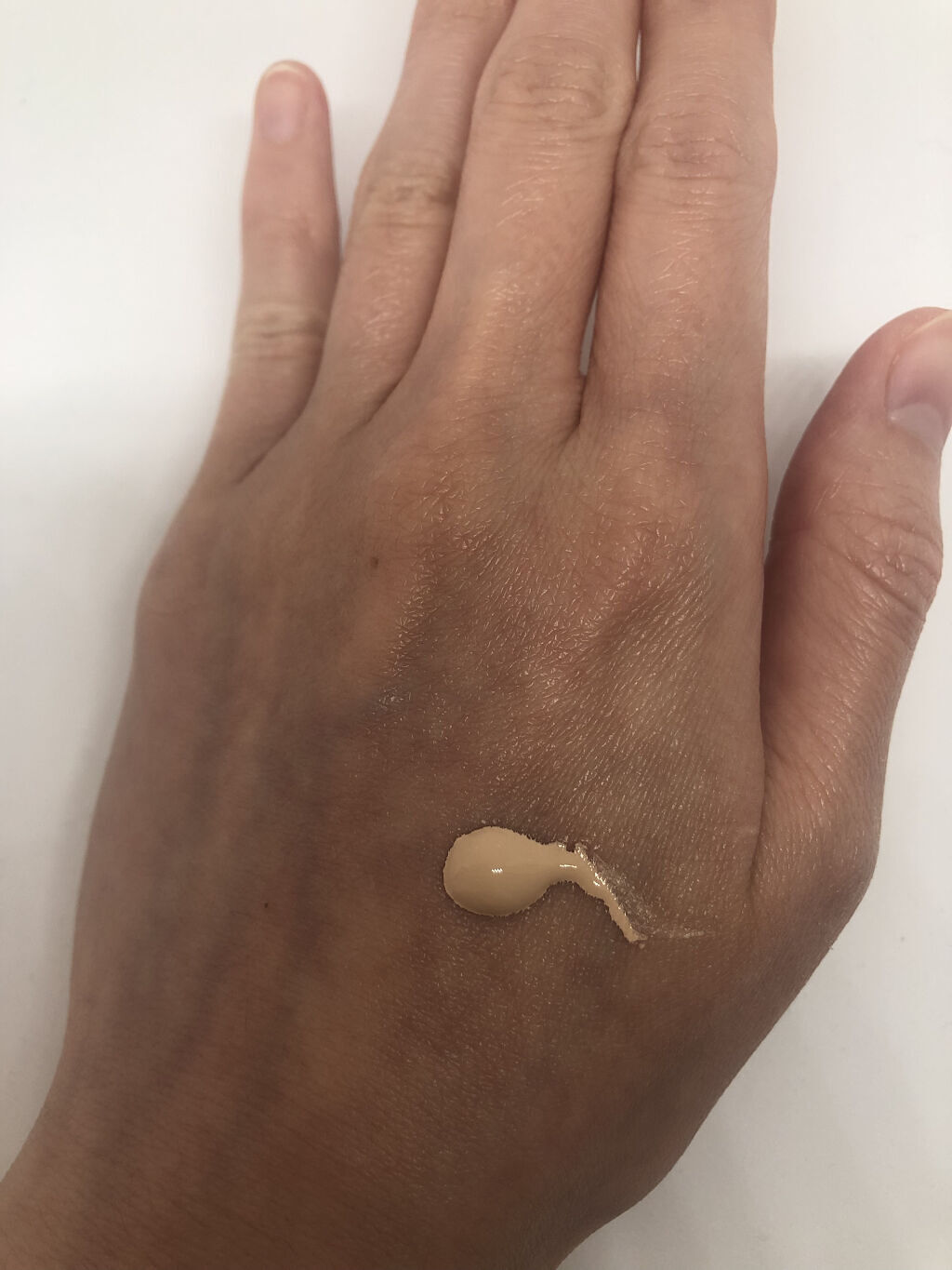 ムーヴフィットファンデーション ライトベージュ/LB/リキッドファンデーションを使ったクチコミ（2枚目）