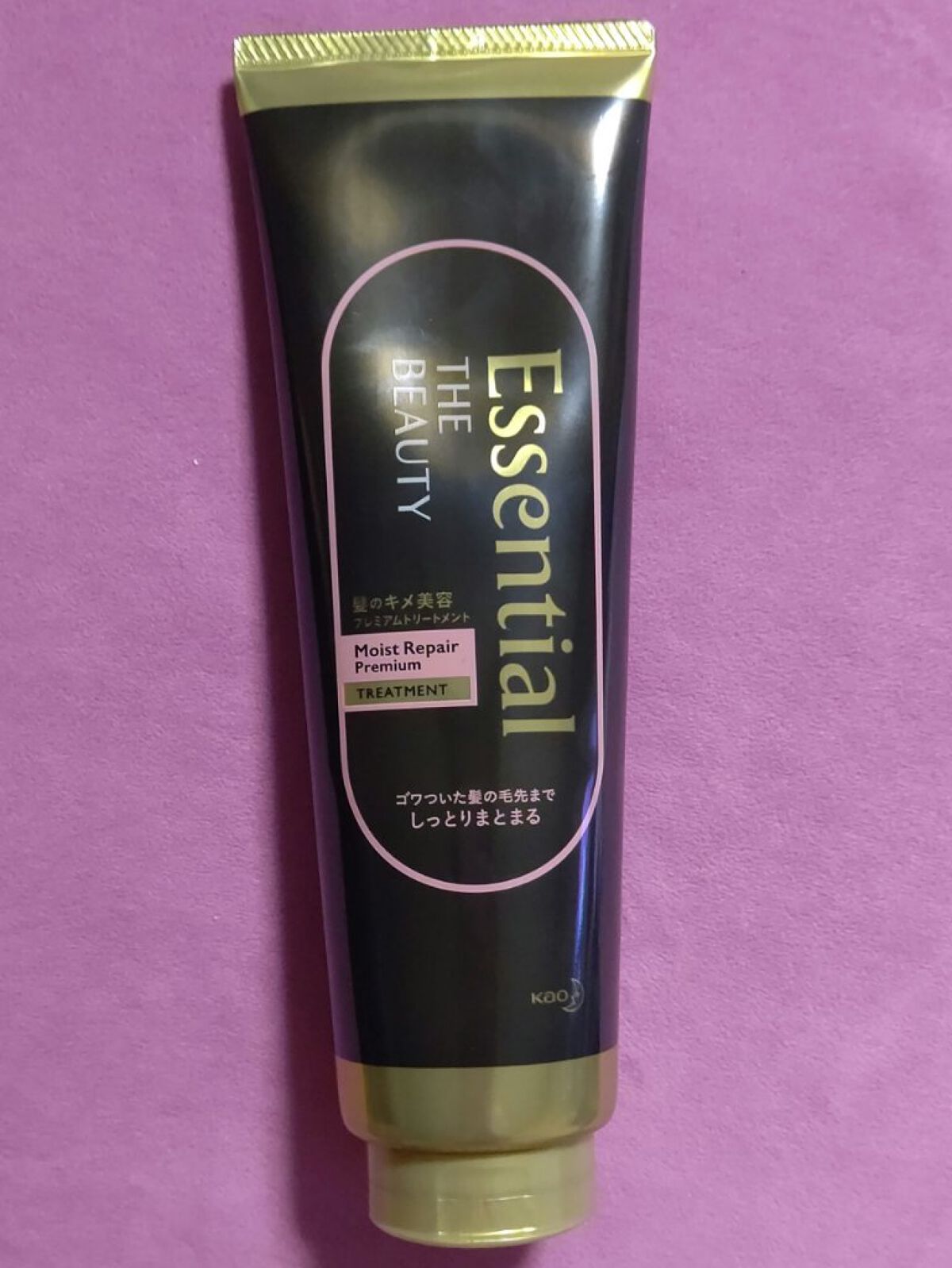 サラサラ髪へ！ エッセンシャル THE BEAUTY 髪のキメ美容プレミアムトリートメント＜モイストリペアプレミアム＞ 

🌴私の髪質🌴
・太め固め
・ダメージ有

🫧使い心地🫧
香りはフローラル系です！シャンプー後に馴染ませてみる