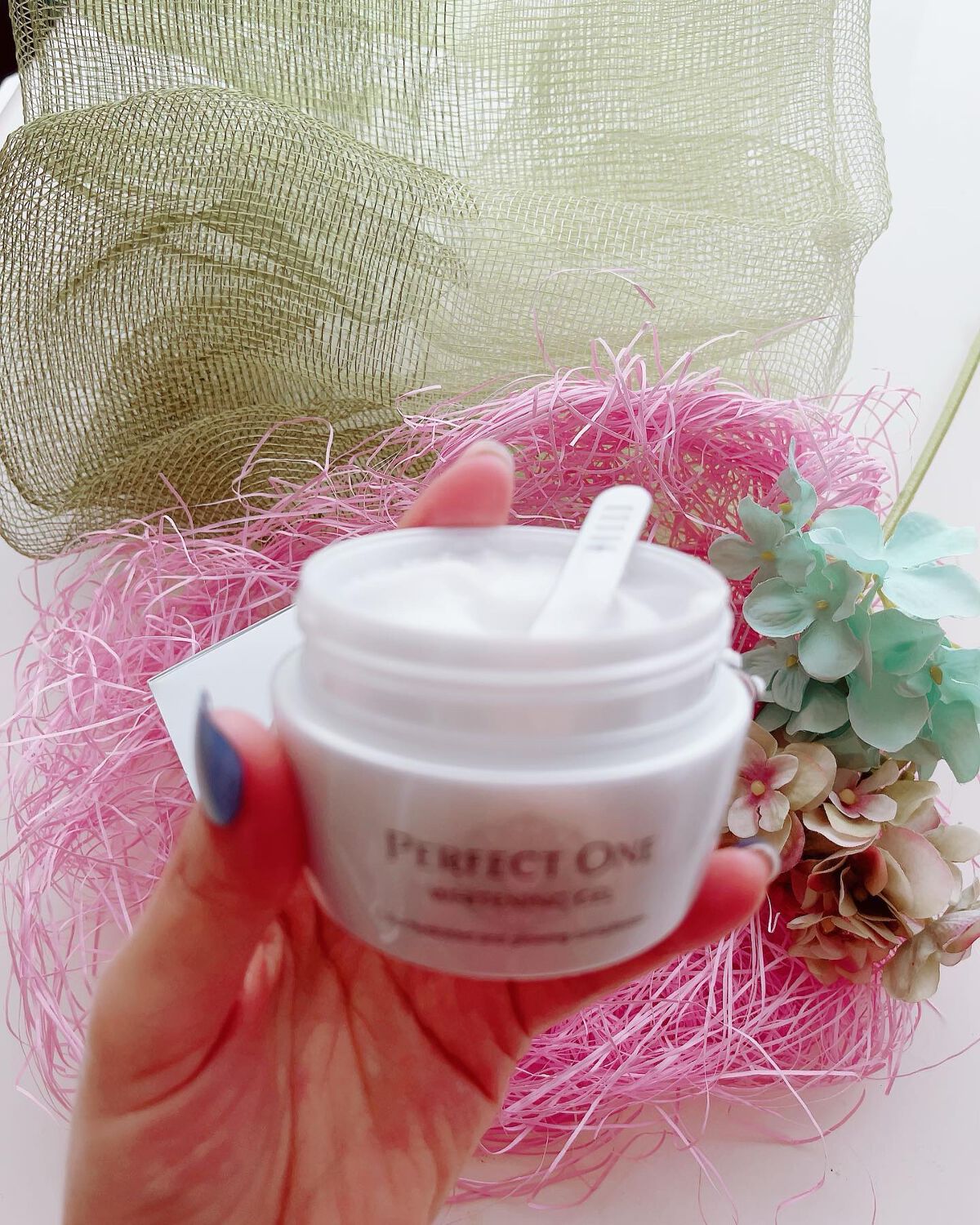 パーフェクトワン 薬用ホワイトニングジェル/パーフェクトワン/オールインワン化粧品を使ったクチコミ(6枚目)