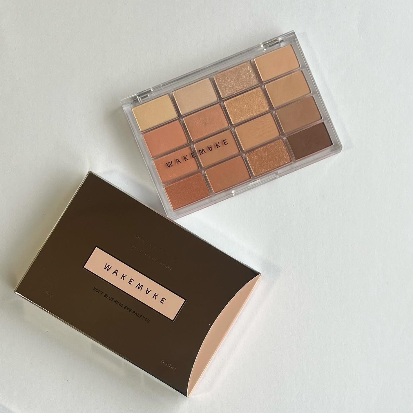 ソフトブラーリングアイパレット/wakemake/アイシャドウパレットを使ったクチコミ(2枚目)