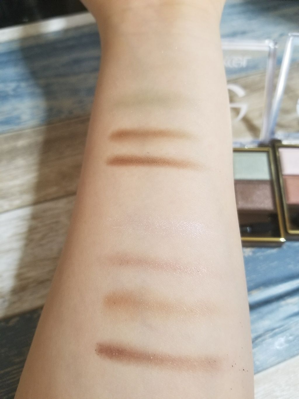 スキニーリッチシャドウ/excel/アイシャドウパレットを使ったクチコミ（2枚目）