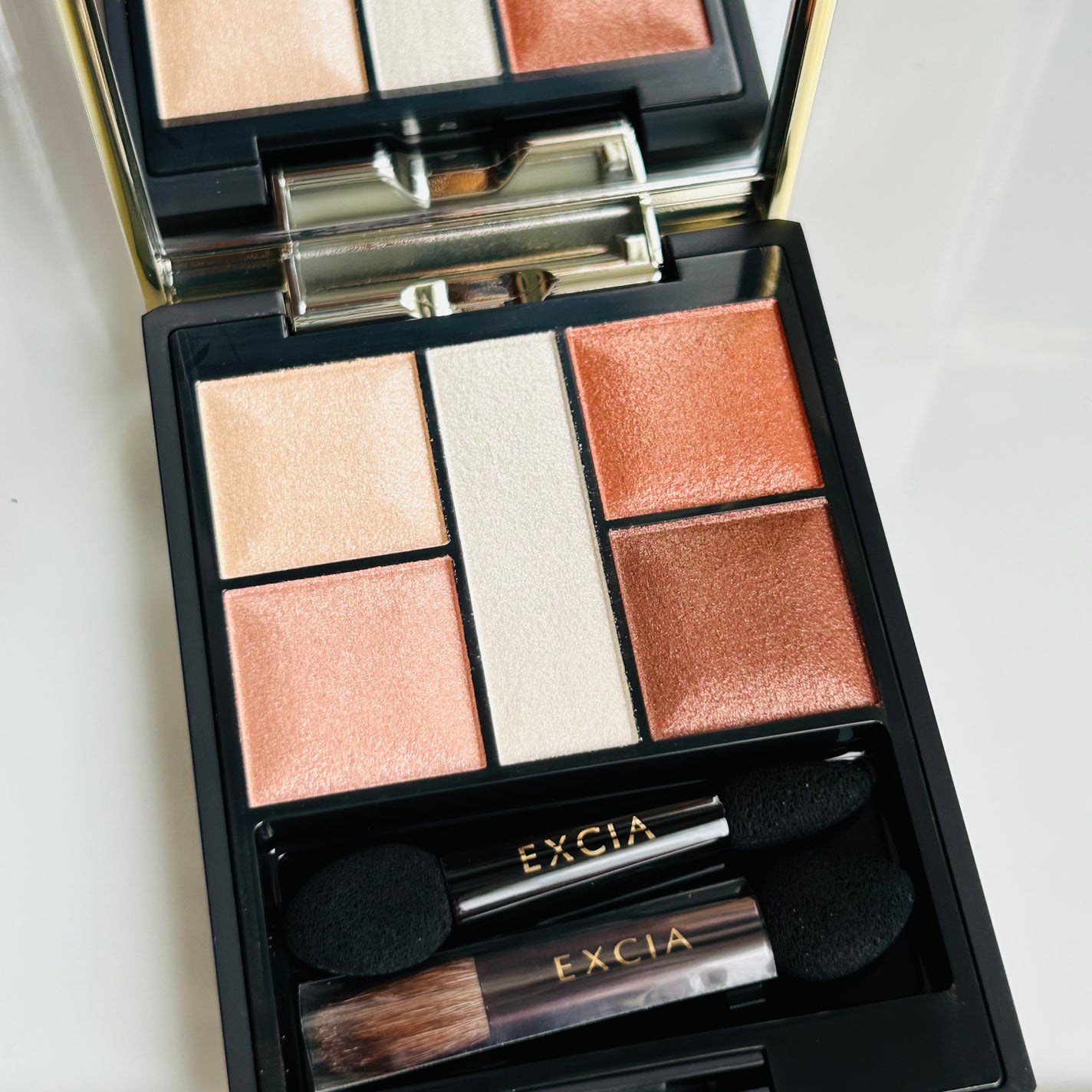 エクシア アイカラー カンテット/ALBION/アイシャドウパレットを使ったクチコミ(2枚目)