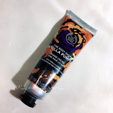 THE BODY SHOP ハンドクリーム バニラパンプキンのクチコミ「甘〜い、甘〜い香りのハンドクリームです。
バニラパンプキンとありますが、濃厚バニラの香りです。.....」（1枚目）