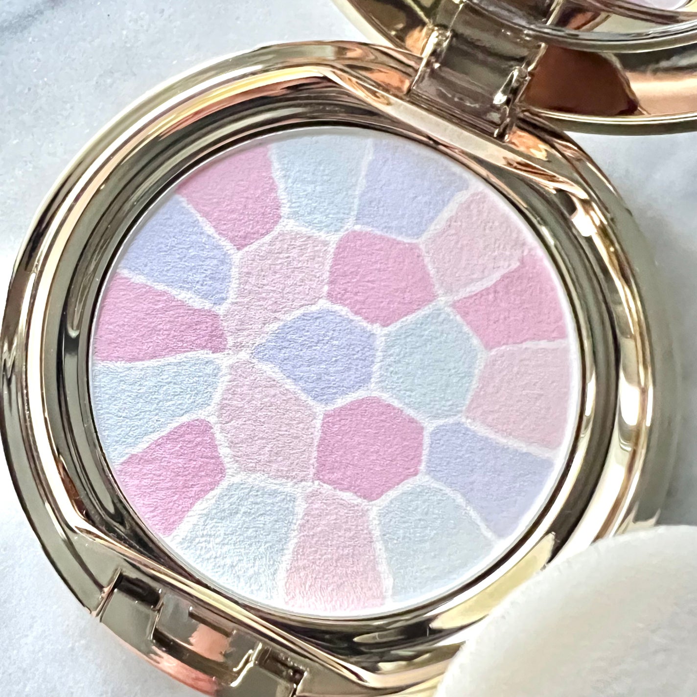 ラ プードル オートニュアンス/Elégance/プレストパウダーを使ったクチコミ(2枚目)