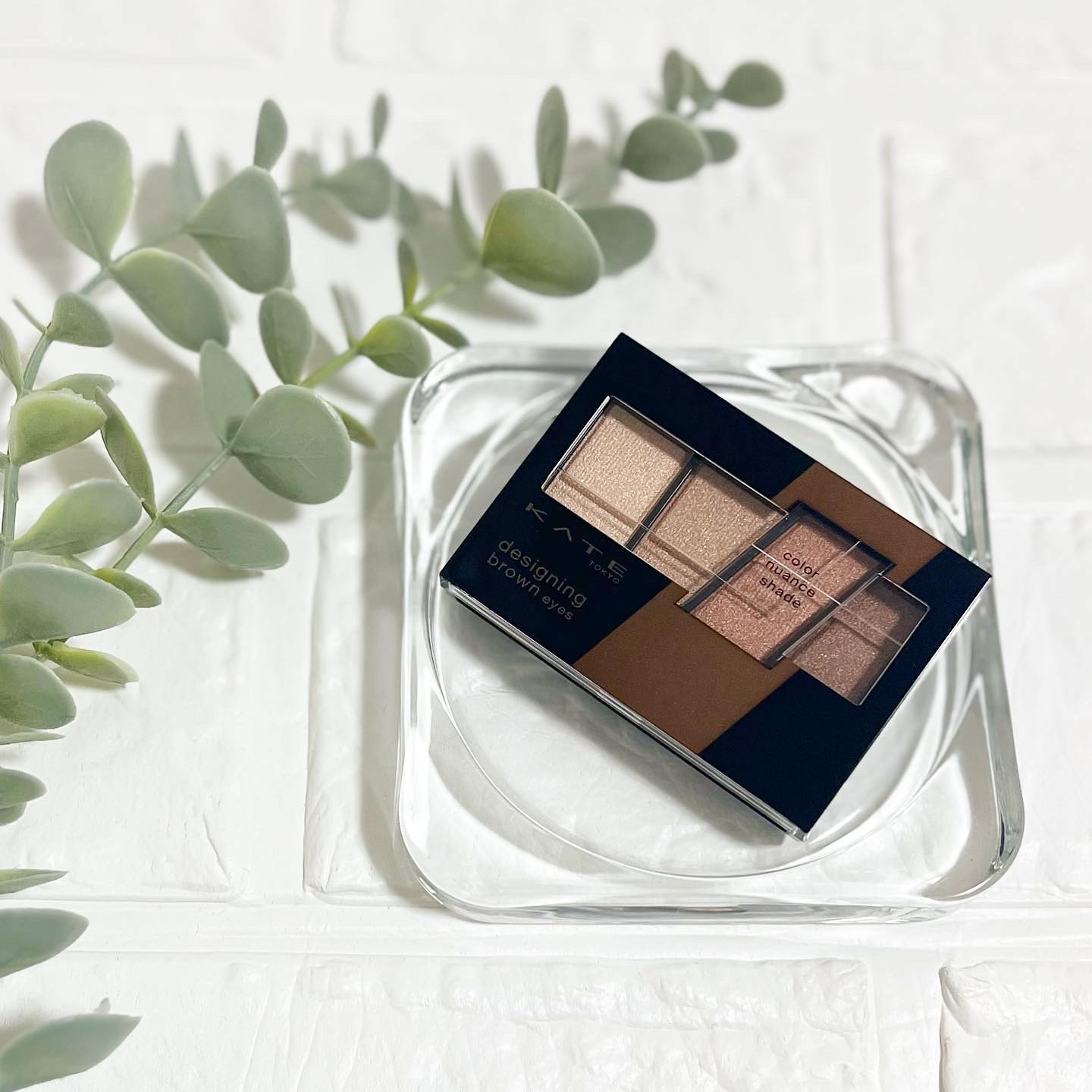 デザイニングブラウンアイズ/KATE/アイシャドウパレットを使ったクチコミ（3枚目）
