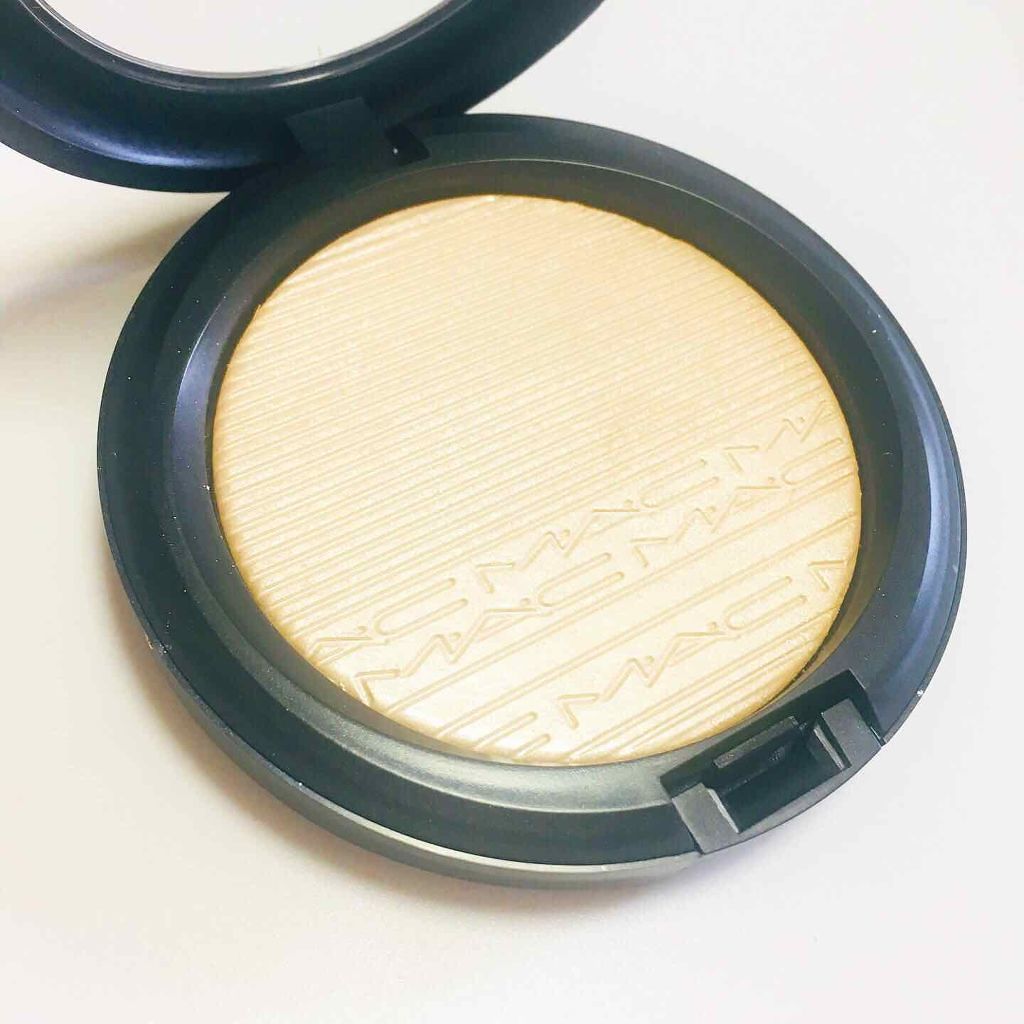 エクストラ ディメンション スキンフィニッシュ ダブル グリーム/M・A・C/プレストパウダーを使ったクチコミ（1枚目）