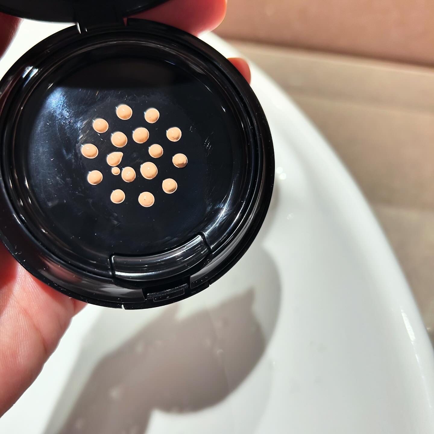 シルキーウェットリクイド/セフィーヌ/クリーム・エマルジョンファンデーションを使ったクチコミ（3枚目）