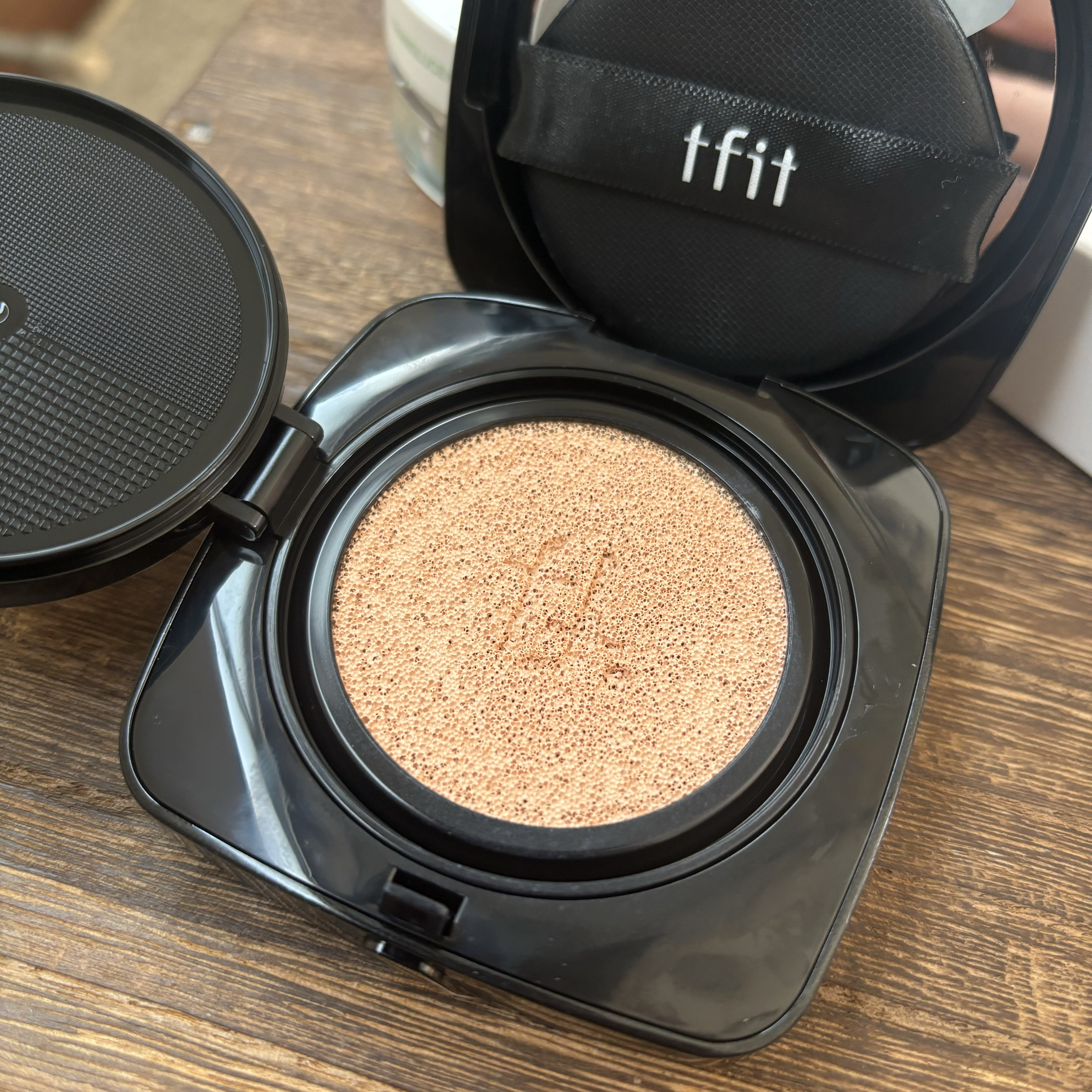 トランスルーセントセットフィニッシングパウダー/TFIT/ルースパウダーを使ったクチコミ（3枚目）