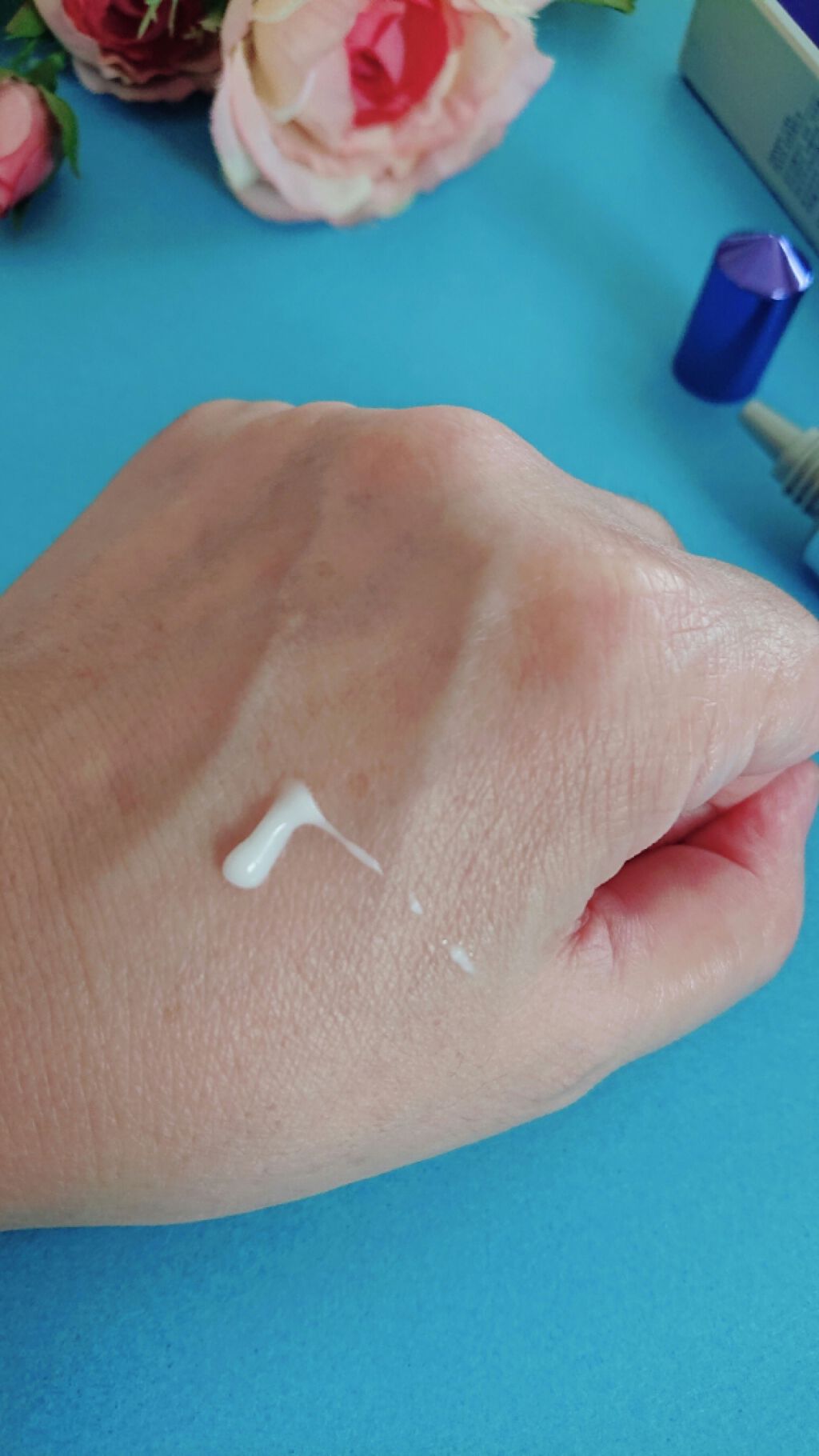 アイプラスクリーム/DEWYCEL/アイケア・アイクリームを使ったクチコミ（2枚目）