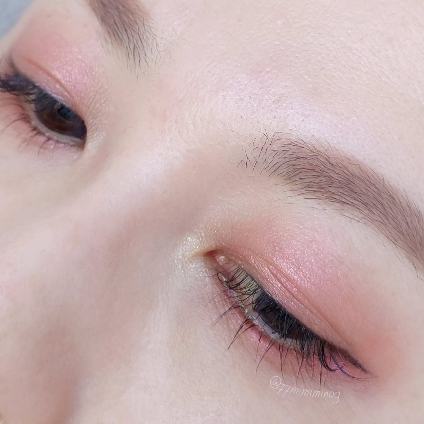 オンブル エサンシエル/CHANEL/単色アイシャドウを使ったクチコミ(9枚目)