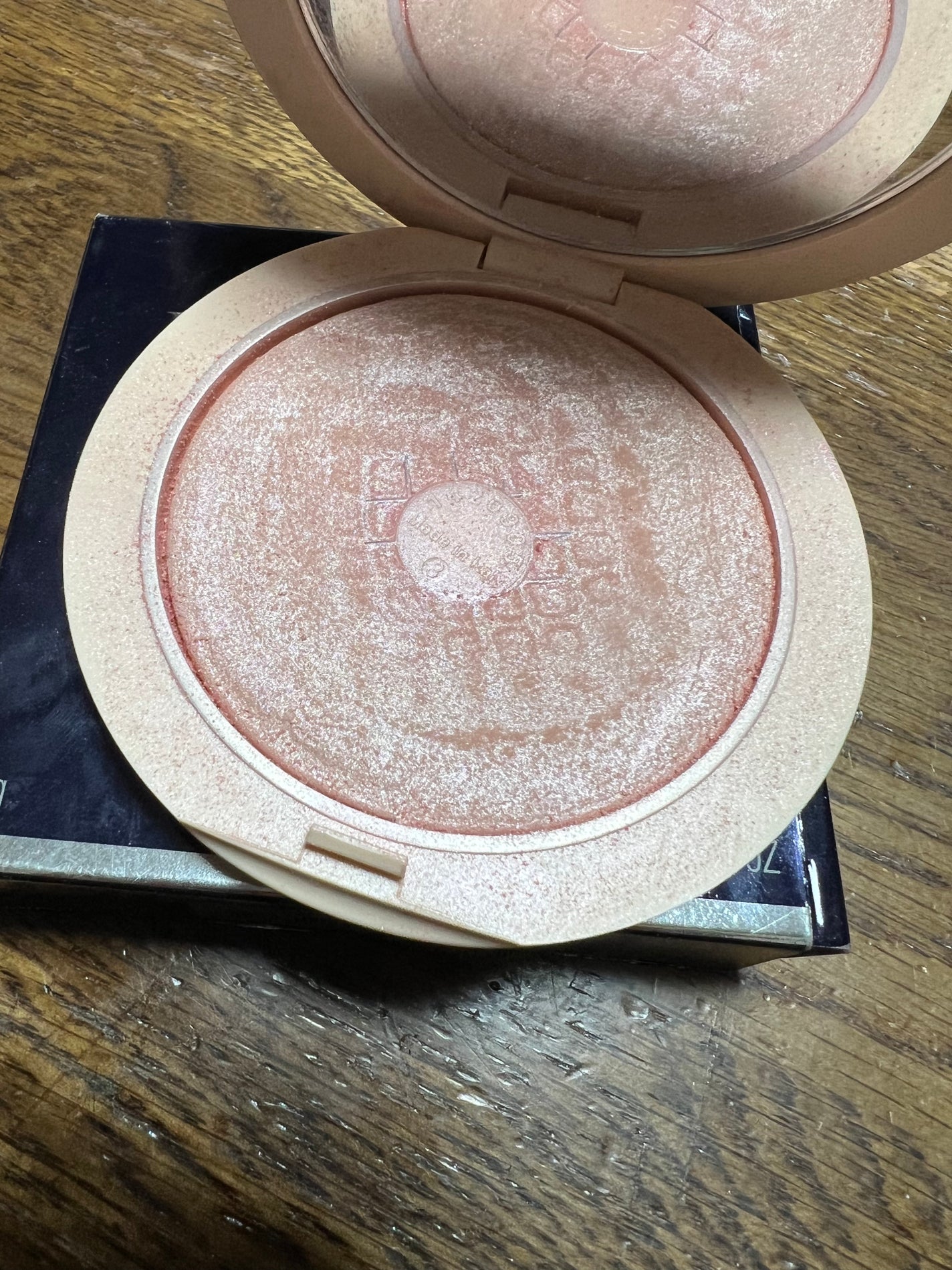 ディオールスキン フォーエヴァー クチュール ルミナイザー/Dior/プレストパウダーを使ったクチコミ(1枚目)