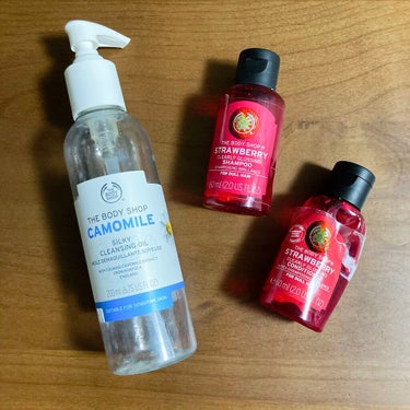 THE BODY SHOP シルキー クレンジングオイル CAのクチコミ「
#使い切りコスメ 

💙シルキー クレンジングオイル CA / THE BODY SHOP
.....」（1枚目）