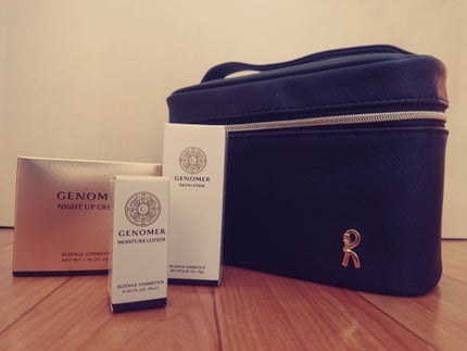 NKN***のクチコミ「ジェノマーのナイトアップ コフレ 2023。
ドクターシーラボから発売されている
最高峰ブラ.....」(1枚目)