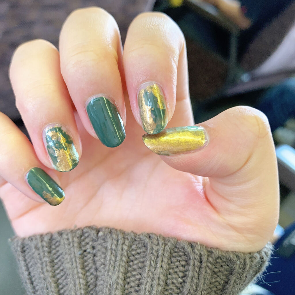 ネイルカラー A I603/ANNA SUI/マニキュアを使ったクチコミ（2枚目）