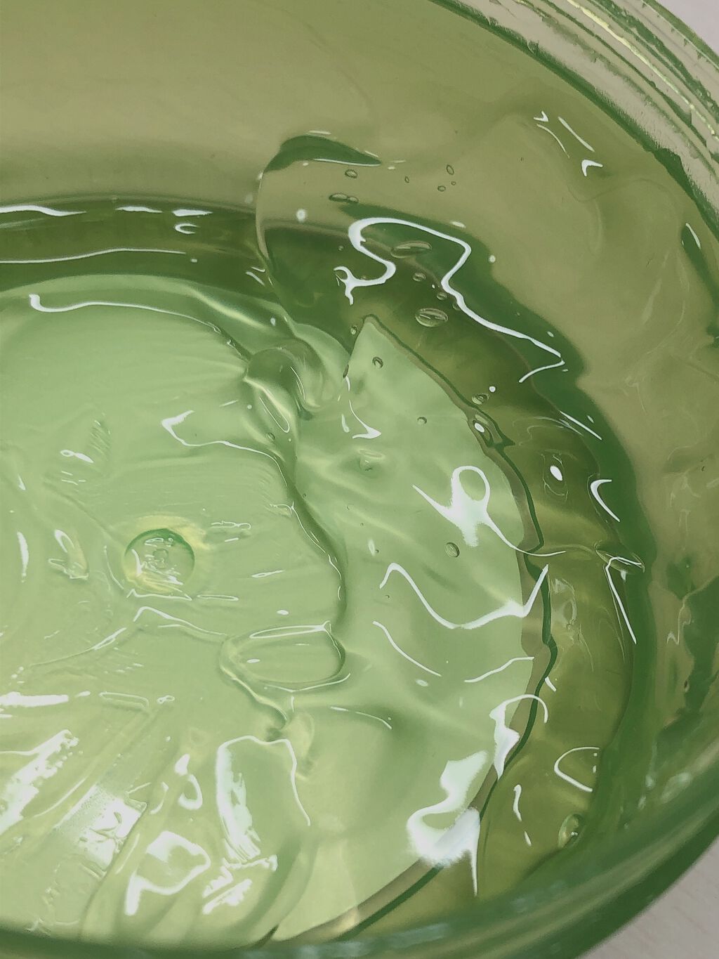 マイルド&モイスチャーアロエジェル/ネイチャーリパブリック/ボディローションを使ったクチコミ(2枚目)