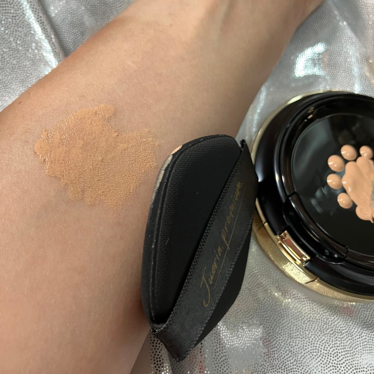 プレミアムニードルファンデーション/ジュエリアプレミアム/クッションファンデーションを使ったクチコミ(1枚目)