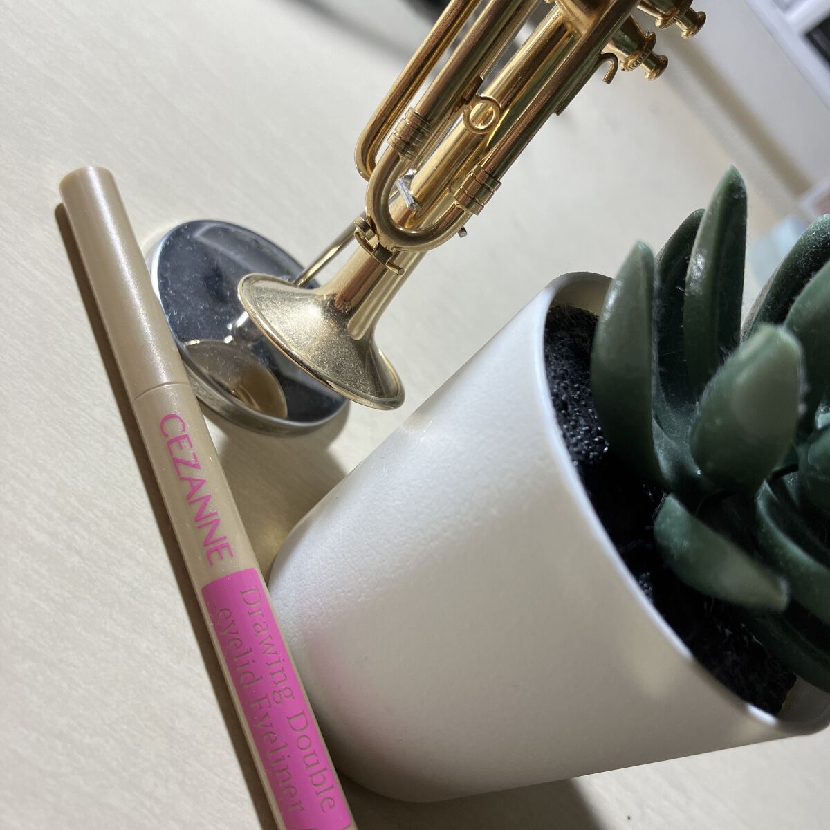 描くふたえアイライナー/CEZANNE/リキッドアイライナーを使ったクチコミ（1枚目）