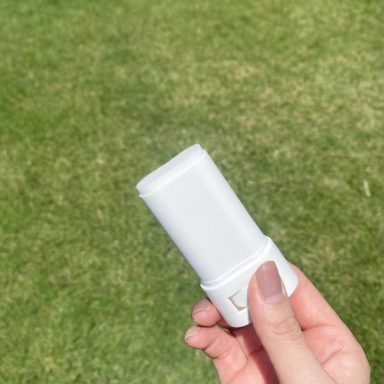 UVシールド トーンアップスティック/スキンコットン/日焼け止めスティックを使ったクチコミ(2枚目)