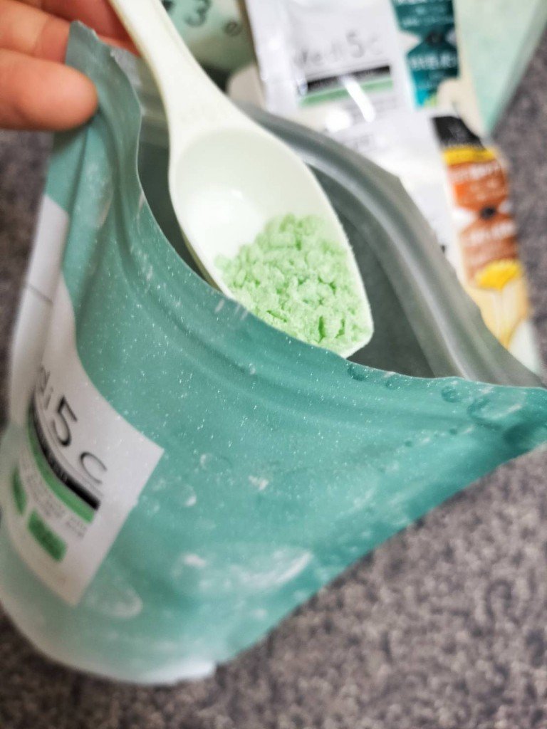 薬用オイルinバスソルト  ビタミンC誘導体 /Medi5C/ボディグッズを使ったクチコミ（2枚目）