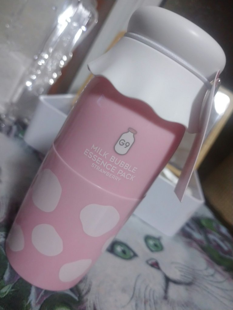 MILK BUBBLE ESSENCE PACK ＃STRAWBERRY/G9SKIN/美容液を使ったクチコミ（1枚目）
