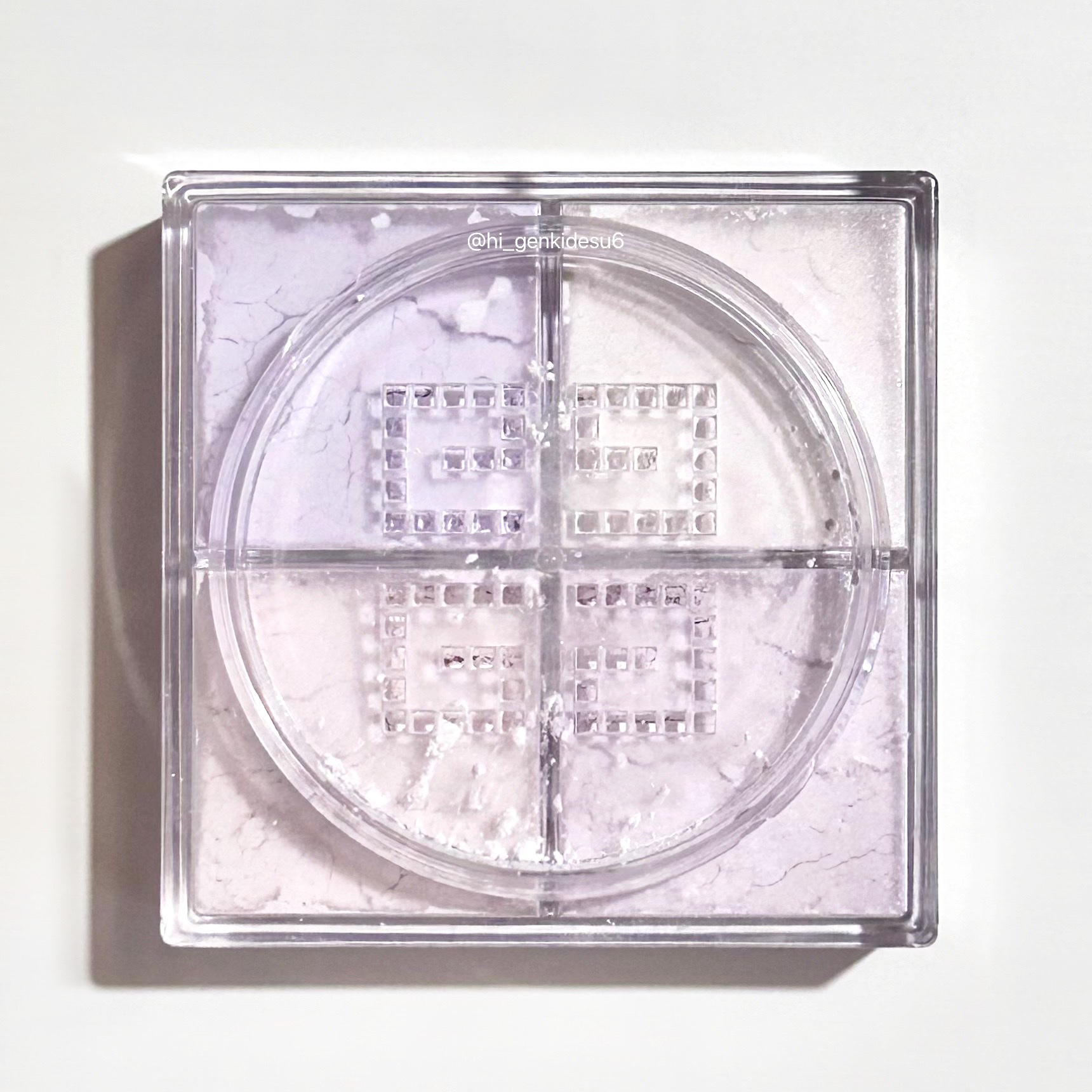 プリズム・リーブル/GIVENCHY/ルースパウダーを使ったクチコミ（2枚目）