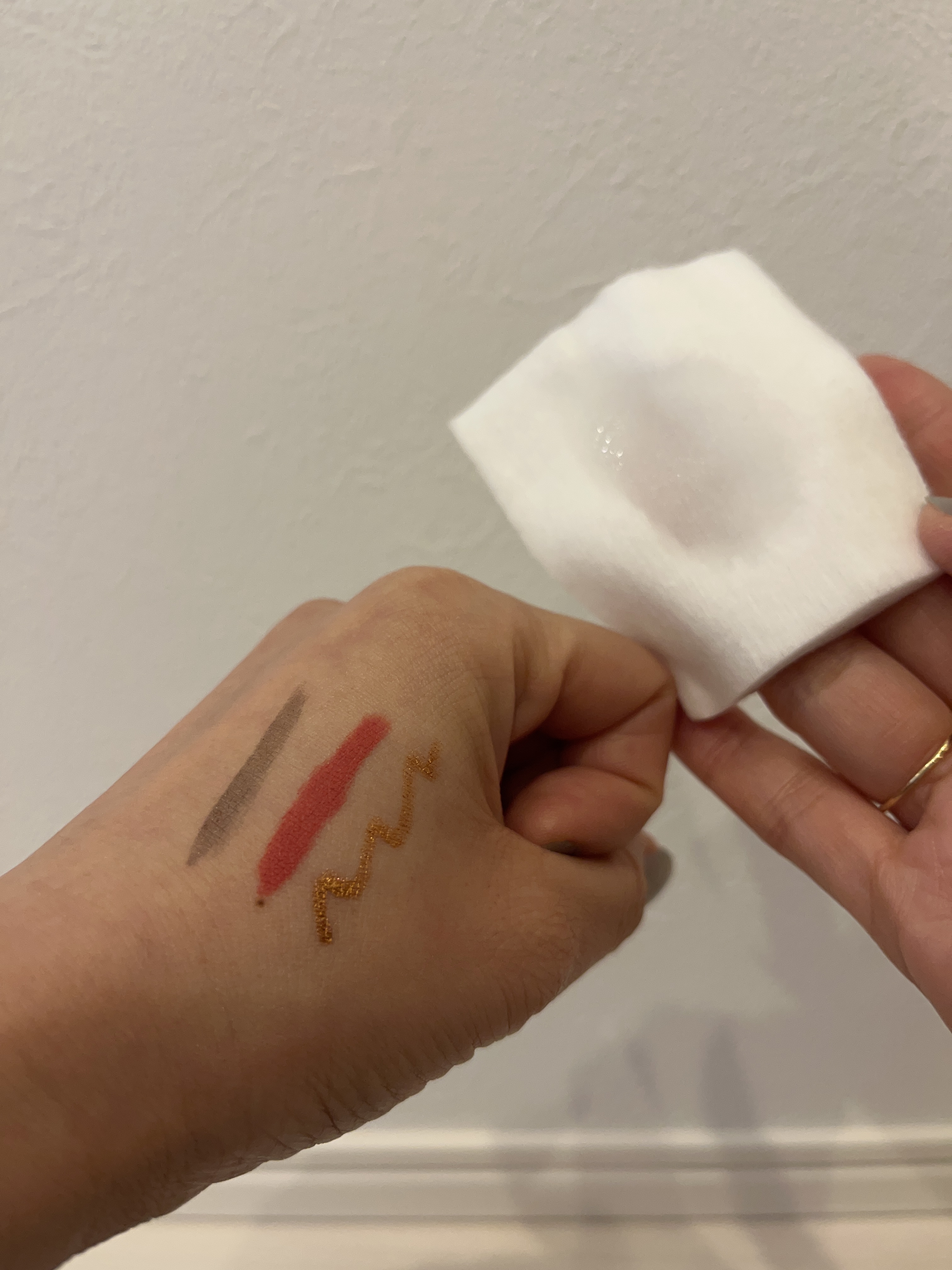 リップ&アイメイクリムーバー 320mL/ETUDE/ポイントメイクリムーバーを使ったクチコミ（2枚目）