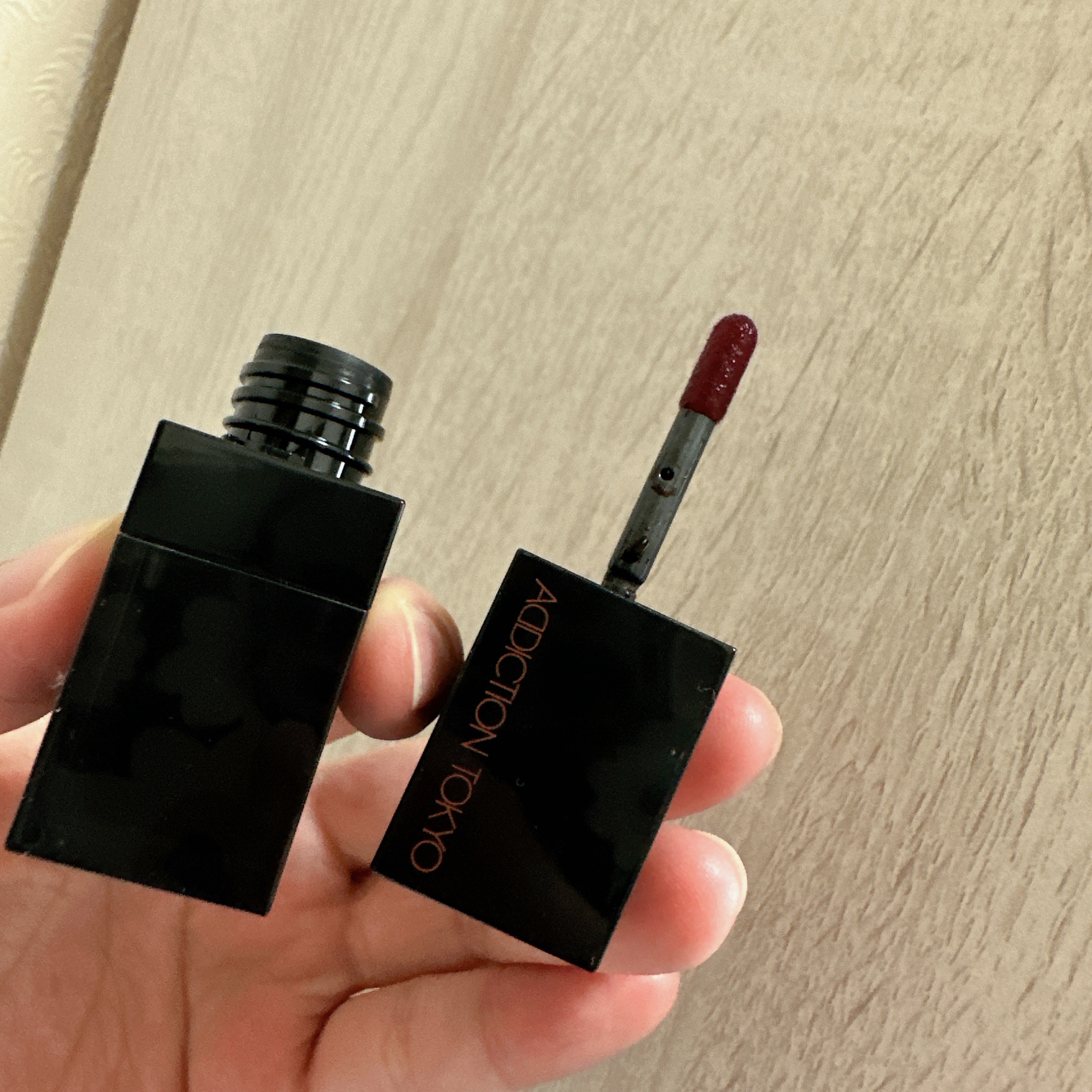 チーク ティント ＜ウォータリーチーク＞/ADDICTION/リキッドチークを使ったクチコミ（3枚目）