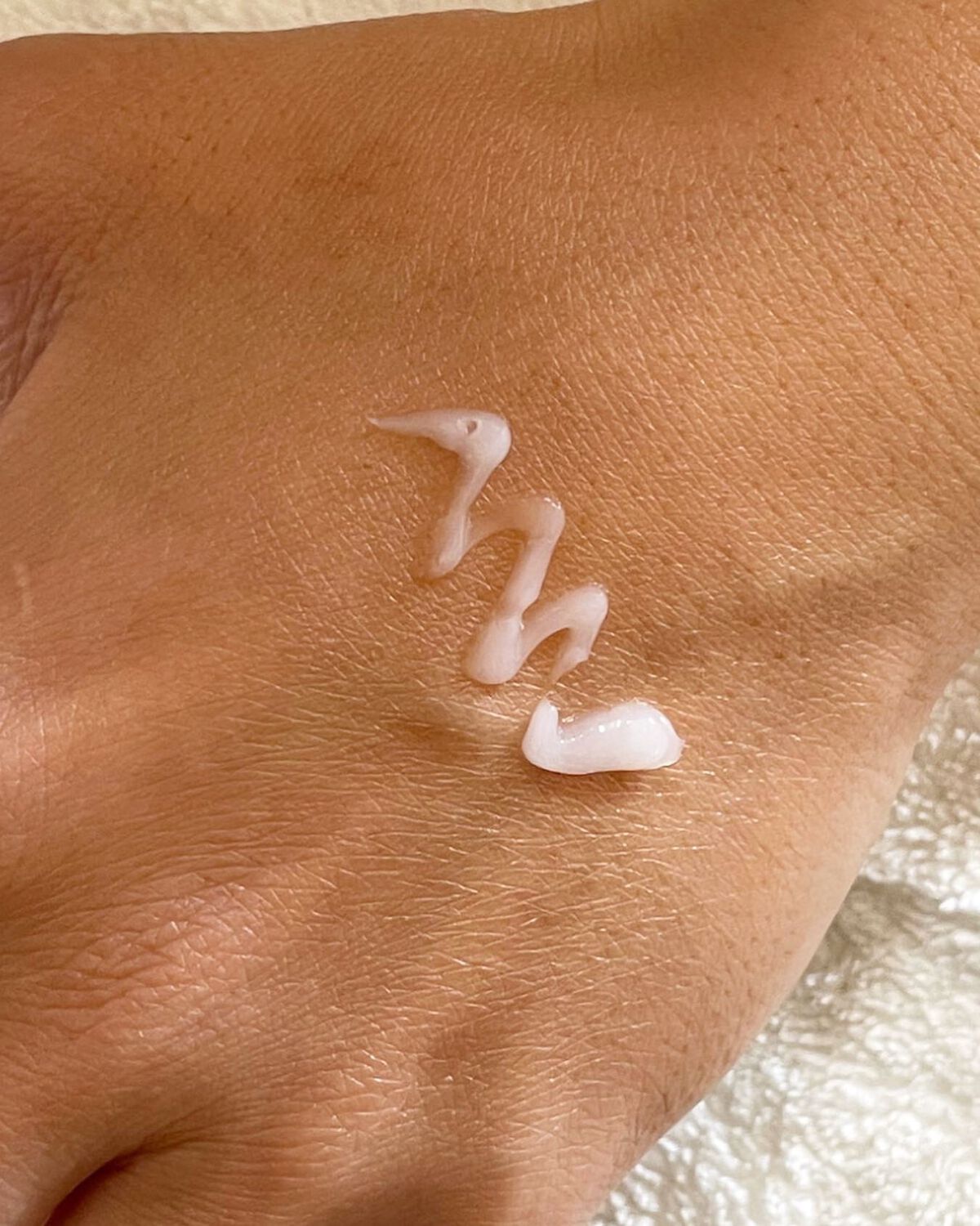 ベラコントゥアーフォーミングクリーム/ANACIS/フェイスクリームを使ったクチコミ（2枚目）