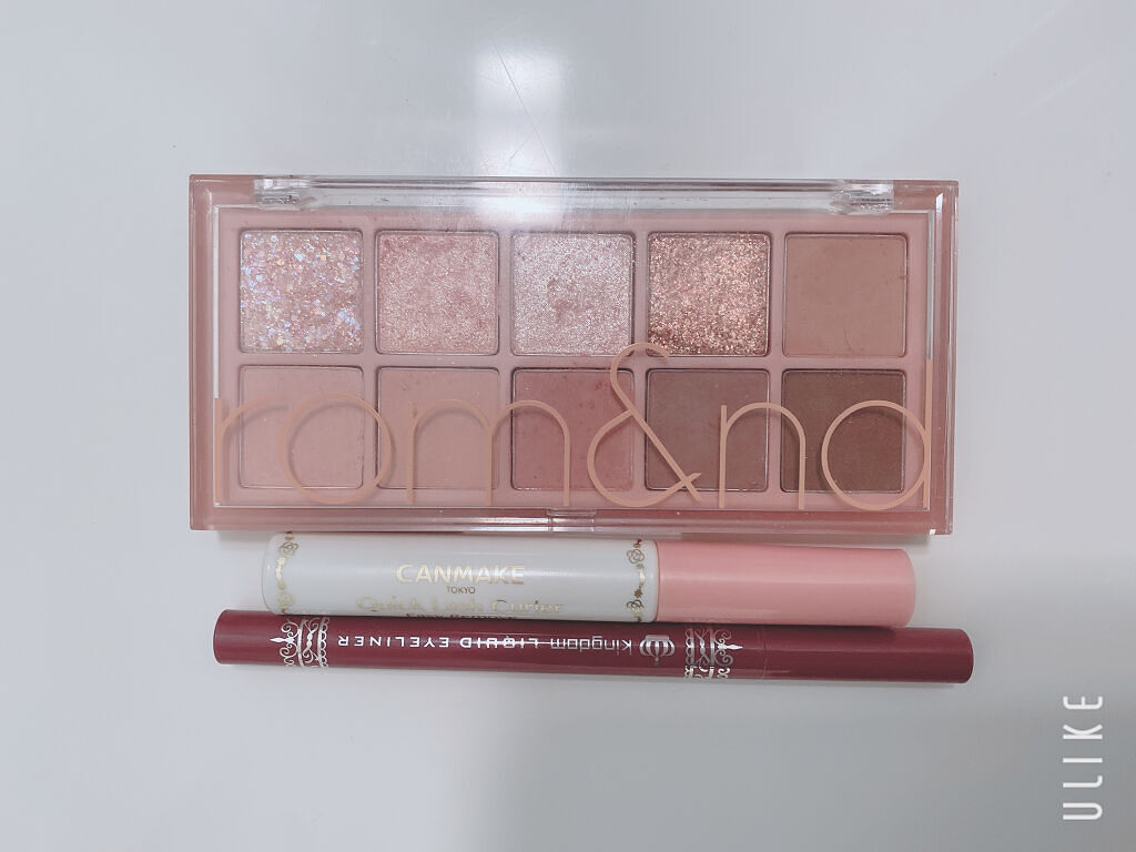 
［今日のメイク］


こんばんは🌟
ことはです！

今日も仕事めちゃくちゃ忙しくてこの時間😂



今日はピンクメイク👏

会社の偉い人が来る日だったので、ふんわりめのメイクにしてみました👏



このまつげ、ビューラーなしです(