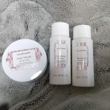 シャンプー/コンディショナー ホワイトフローラル キット/JILL STUART/市販シャンプーの画像
