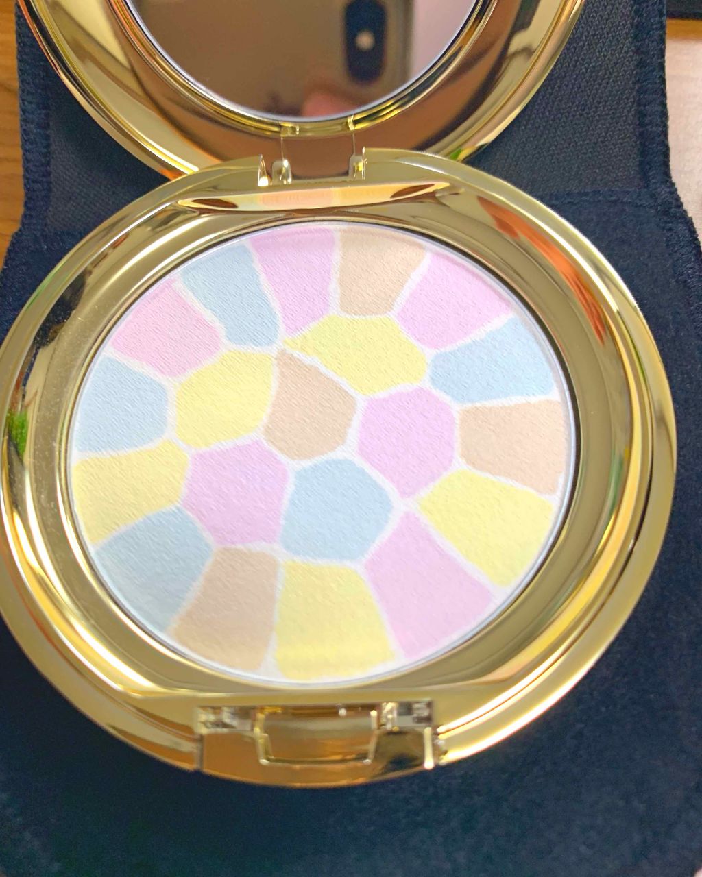 ラ プードル オートニュアンス/Elégance/プレストパウダーを使ったクチコミ（3枚目）