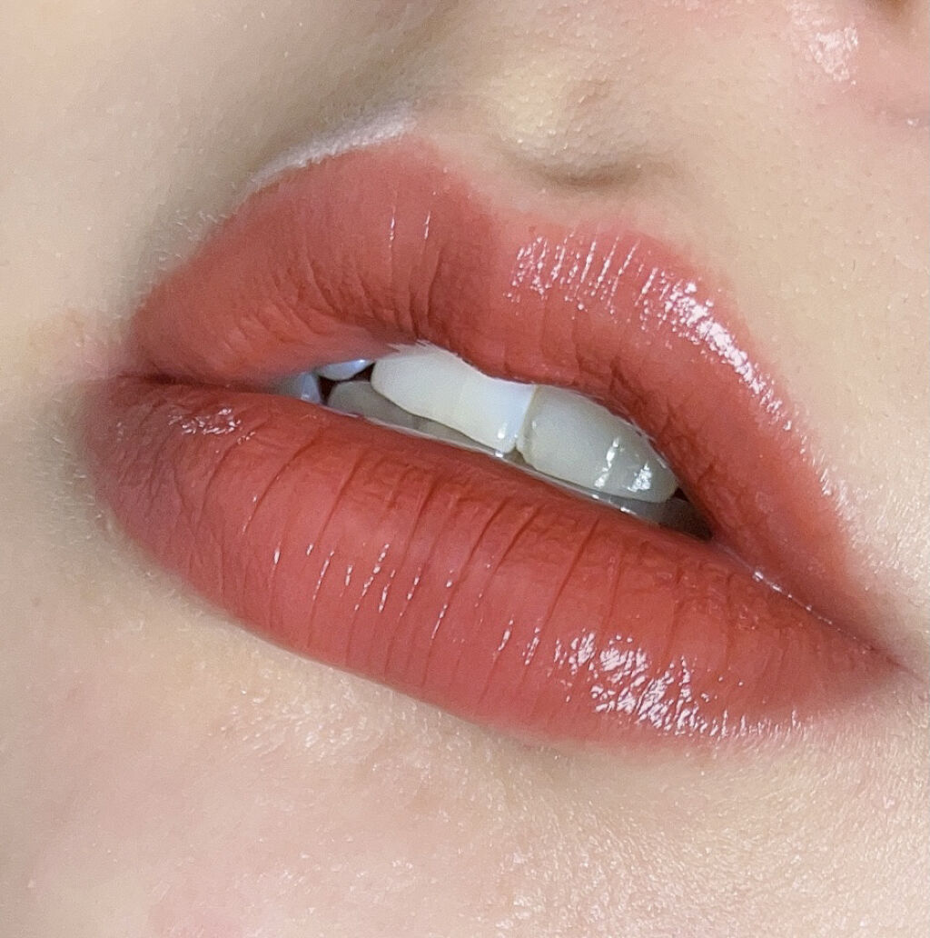 ラスティンググロスリップ/CEZANNE/口紅を使ったクチコミ（2枚目）