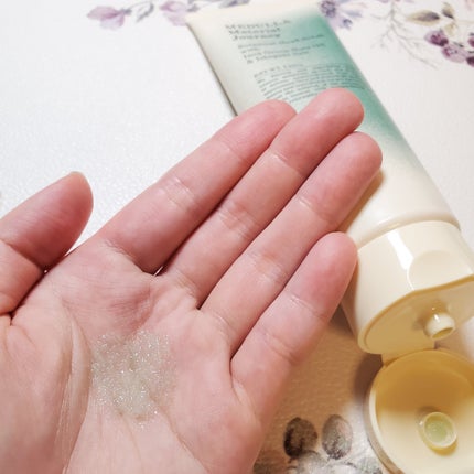 メデュラ マテリアルジャーニー ボタニカルヘッドスクラブ/MEDULLA/頭皮ケアを使ったクチコミ(4枚目)