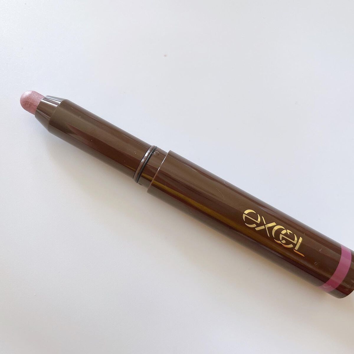 グリームオンフィットシャドウ/excel/スティックアイシャドウを使ったクチコミ(3枚目)