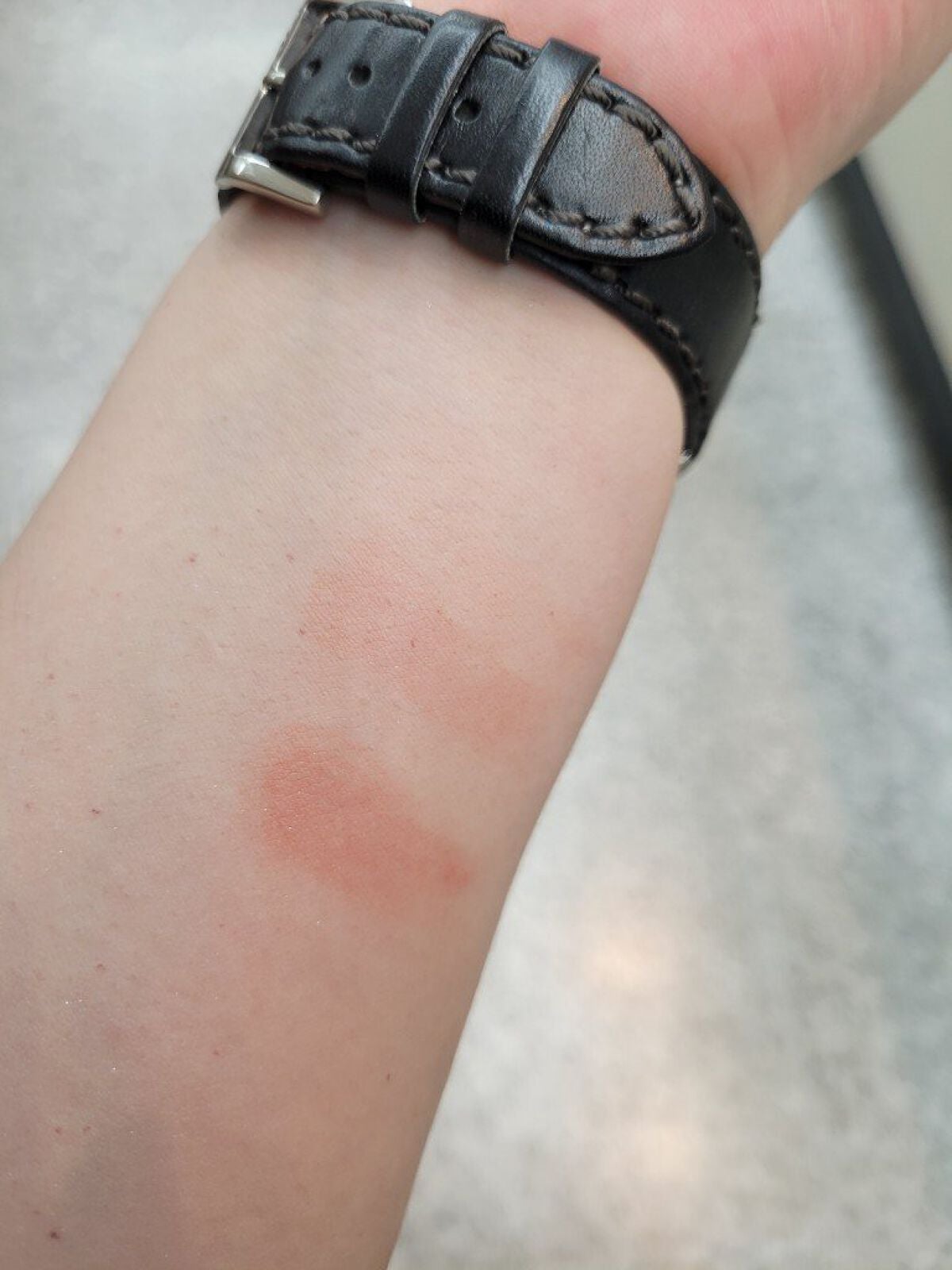 プラチナム 顔色アップ エッセンスルージュ/エルシア/口紅を使ったクチコミ(2枚目)