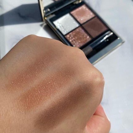シグニチャー カラー アイズ/SUQQU/アイシャドウパレットを使ったクチコミ(3枚目)