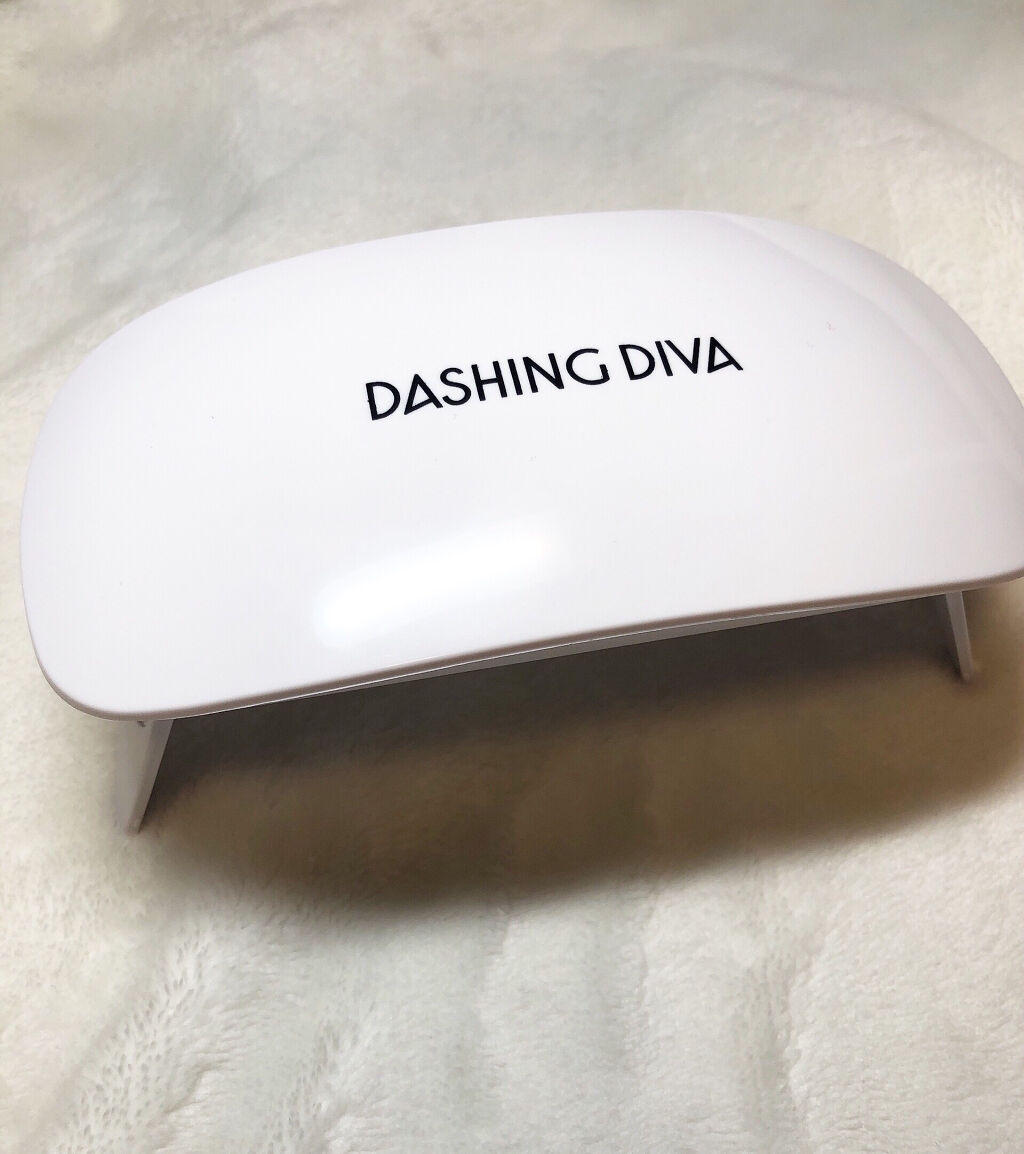 GLAZE グレーズ 半硬化タイプジェルネイルシール/DASHINGDIVA MAGICPRESS/ネイルシールを使ったクチコミ（3枚目）