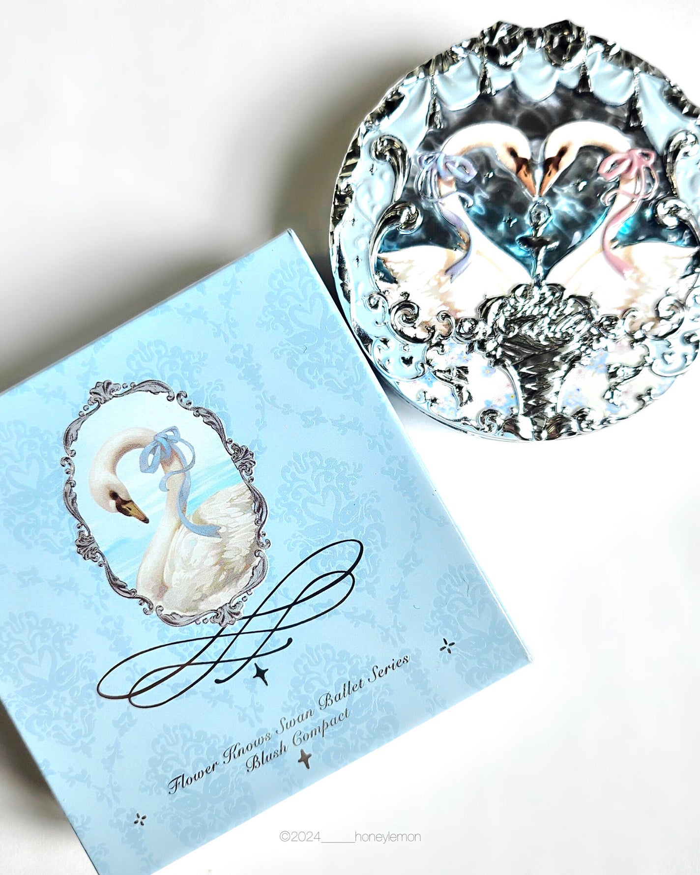 フラワーノーズ スワンバレエシリーズ ブラッシュコンパクト/FlowerKnows/パウダーチークを使ったクチコミ(6枚目)