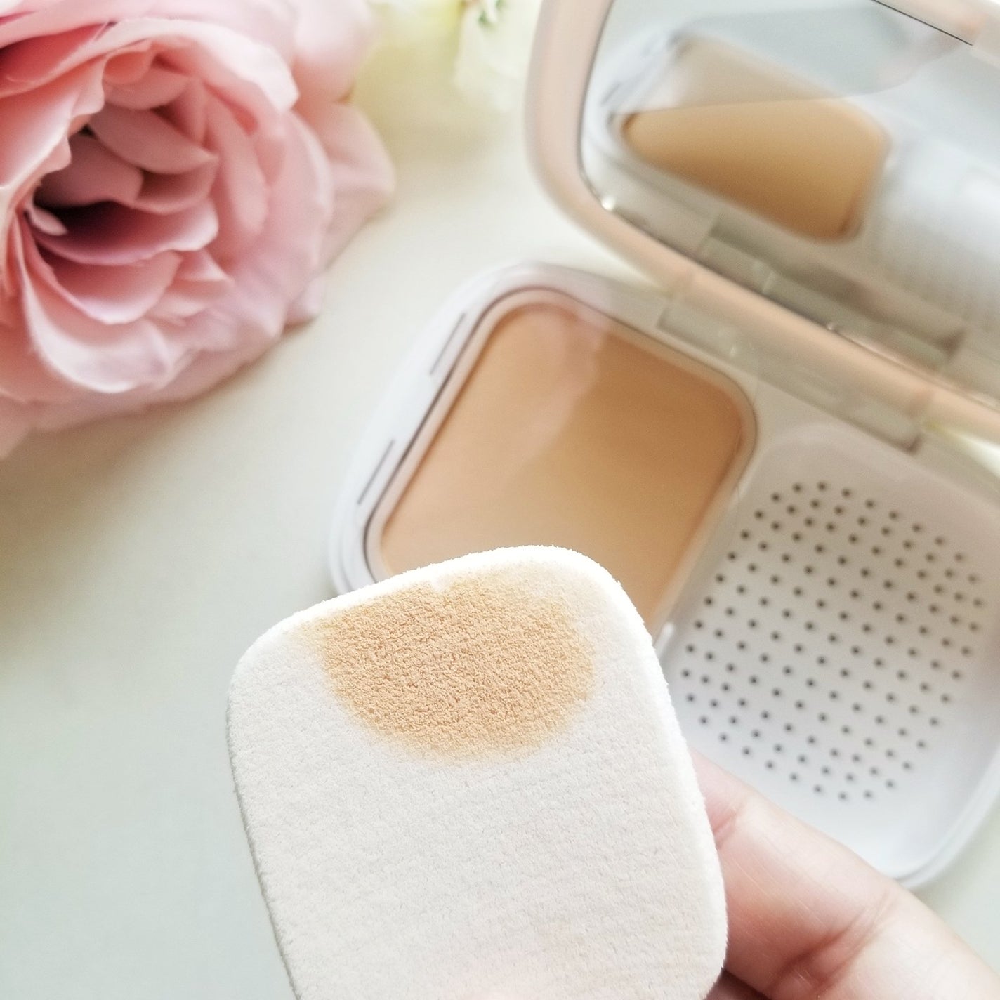 パウダーファンデーション/media luxe/パウダーファンデーションを使ったクチコミ(4枚目)