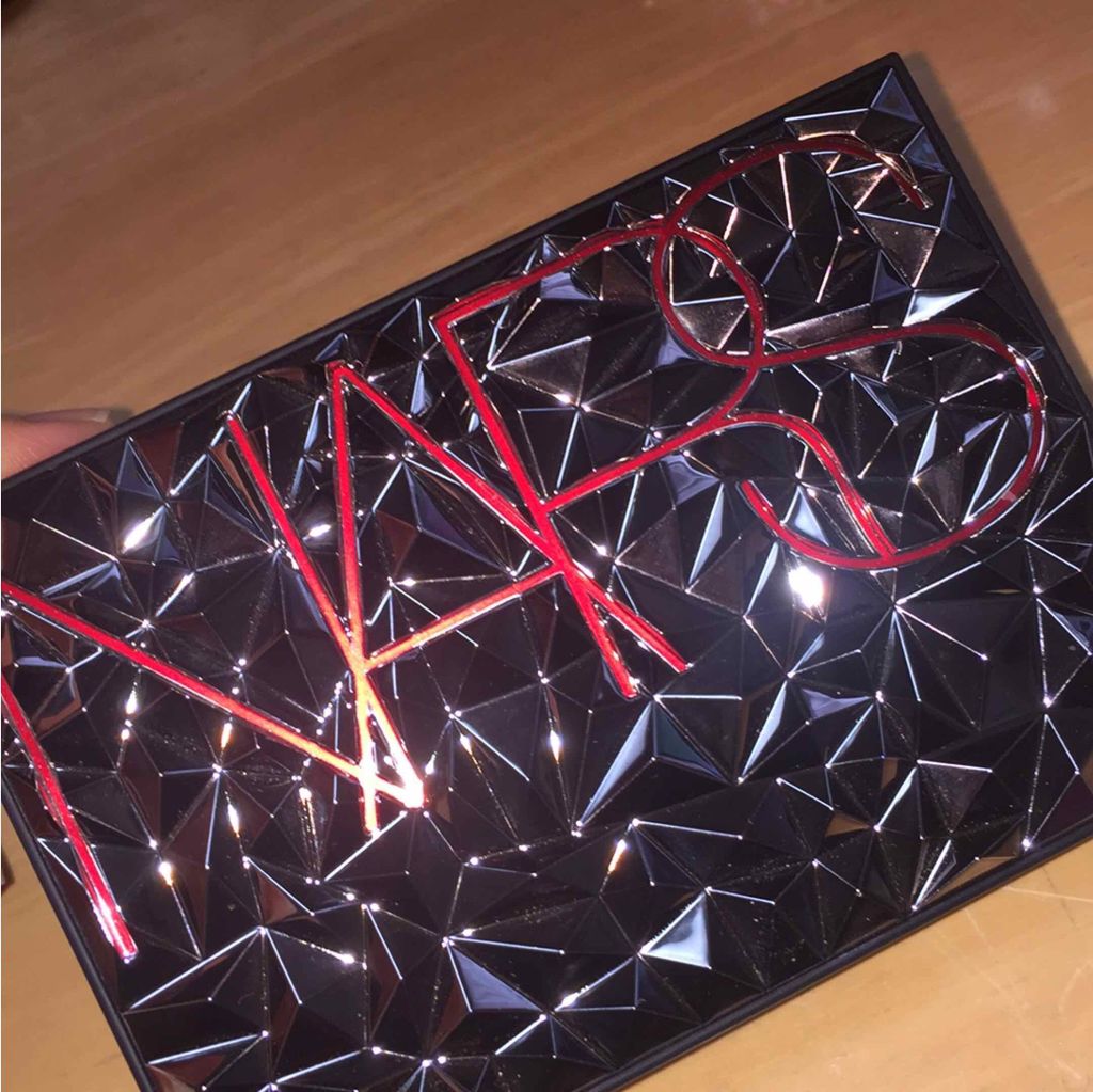 ホットトライスト チークパレット/NARS/パウダーチークを使ったクチコミ(3枚目)